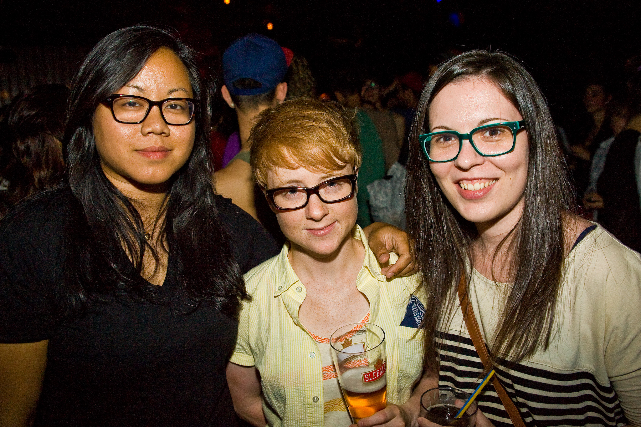 Le Royal Phoenix fête son 1er anniversaire avec de l'or et un gros gâteau
