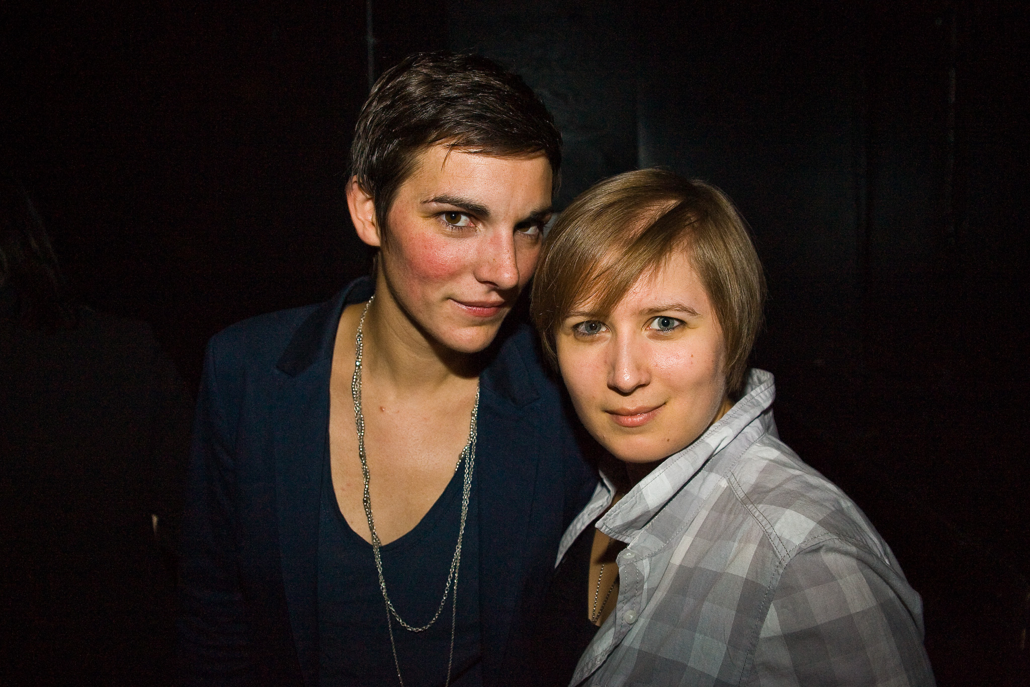 Le Royal Phoenix fête son 1er anniversaire avec de l'or et un gros gâteau