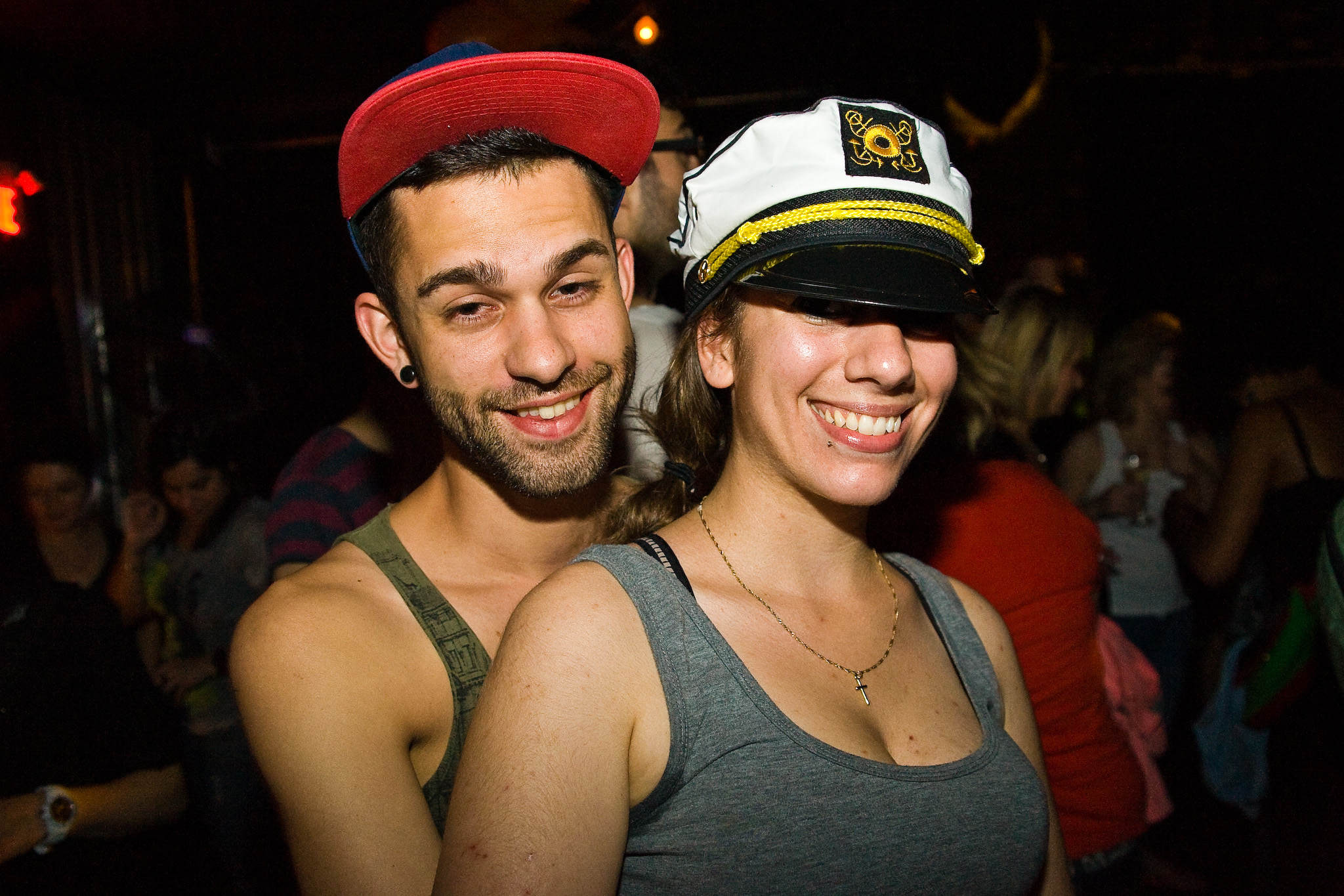 Le Royal Phoenix fête son 1er anniversaire avec de l'or et un gros gâteau