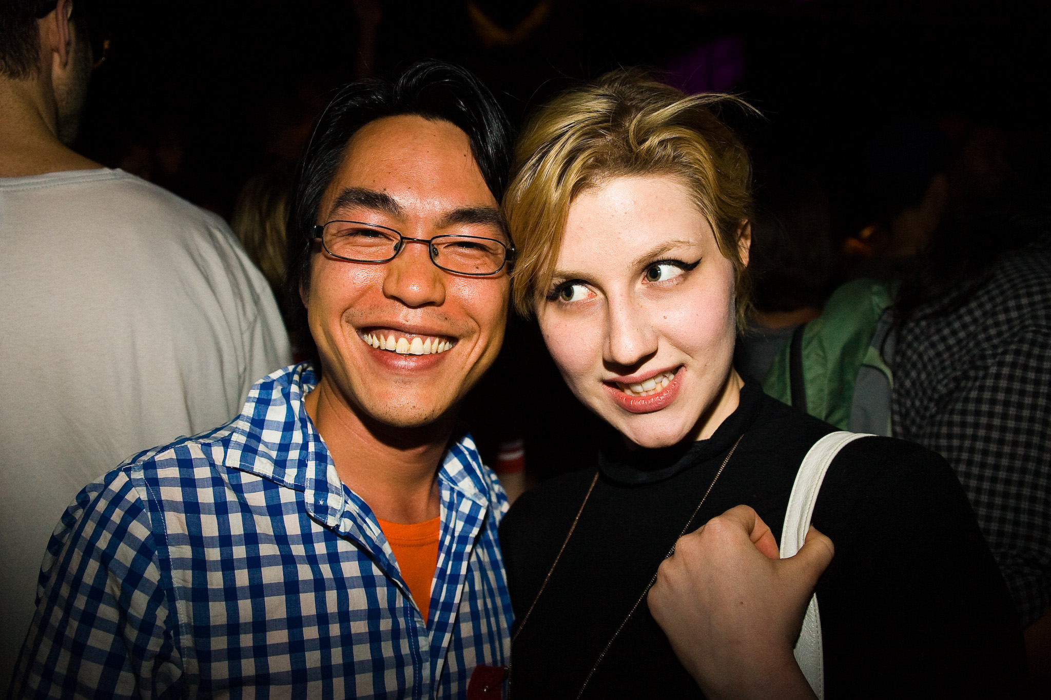 Le Royal Phoenix fête son 1er anniversaire avec de l'or et un gros gâteau