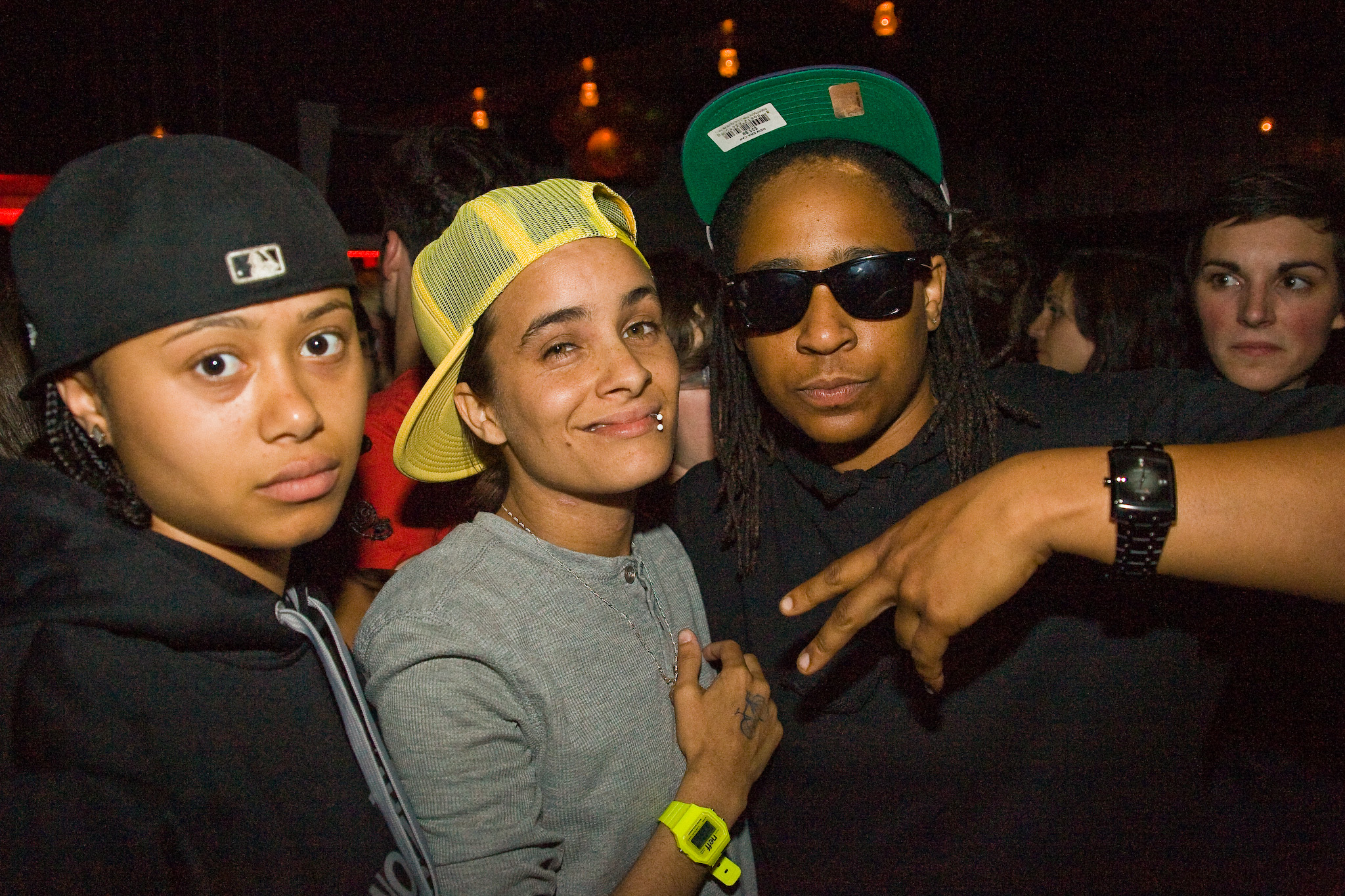 Le Royal Phoenix fête son 1er anniversaire avec de l'or et un gros gâteau