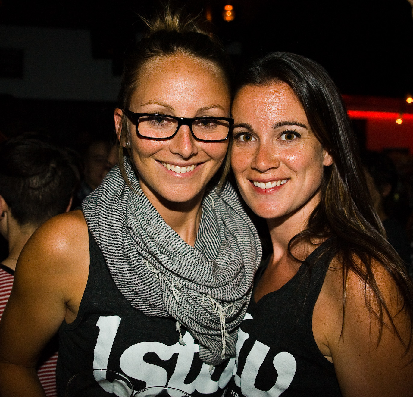 Le Royal Phoenix fête son 1er anniversaire avec de l'or et un gros gâteau