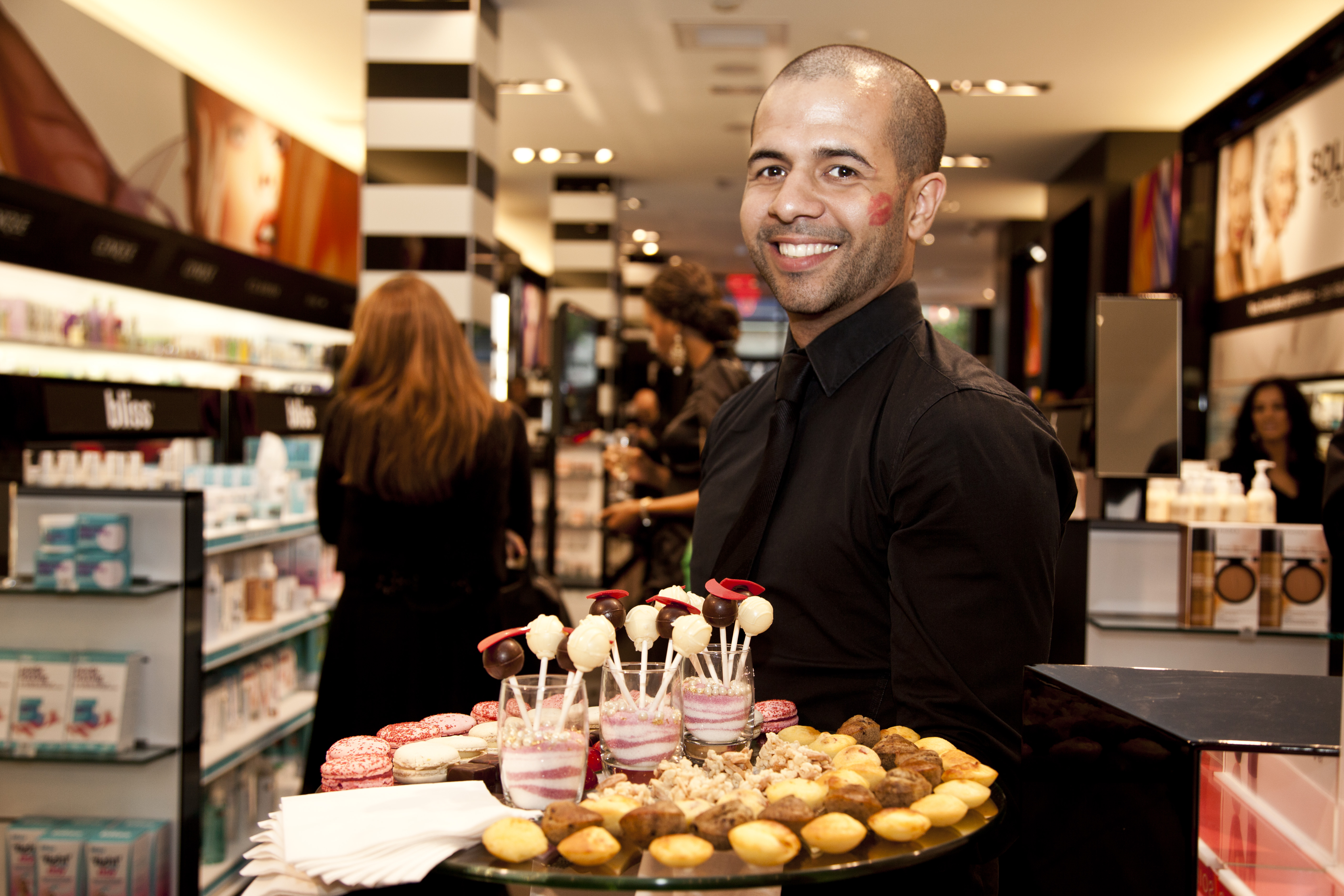 Ouverture de la boutique Sephora sur Ste-Catherine: buffet à volonté de cosmétiques