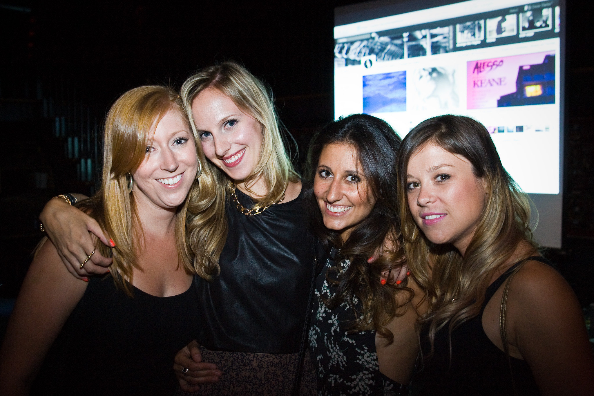 À l'Auberge St-Gabriel, on lance le nouveau wavo avec des beaux geeks et des bulles