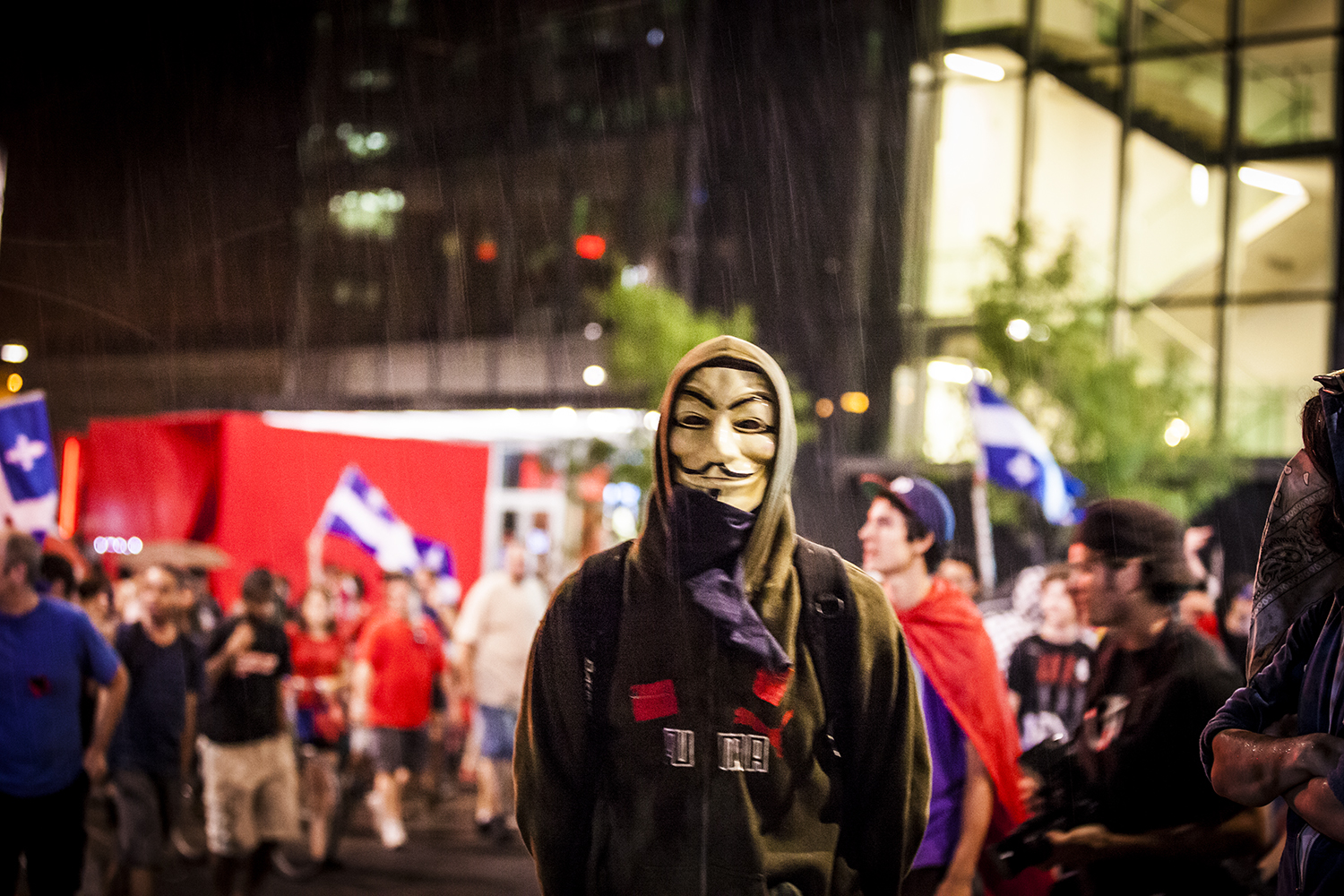 100e marche nocturne: un bébé Anarchopanda et le retour des casseroles