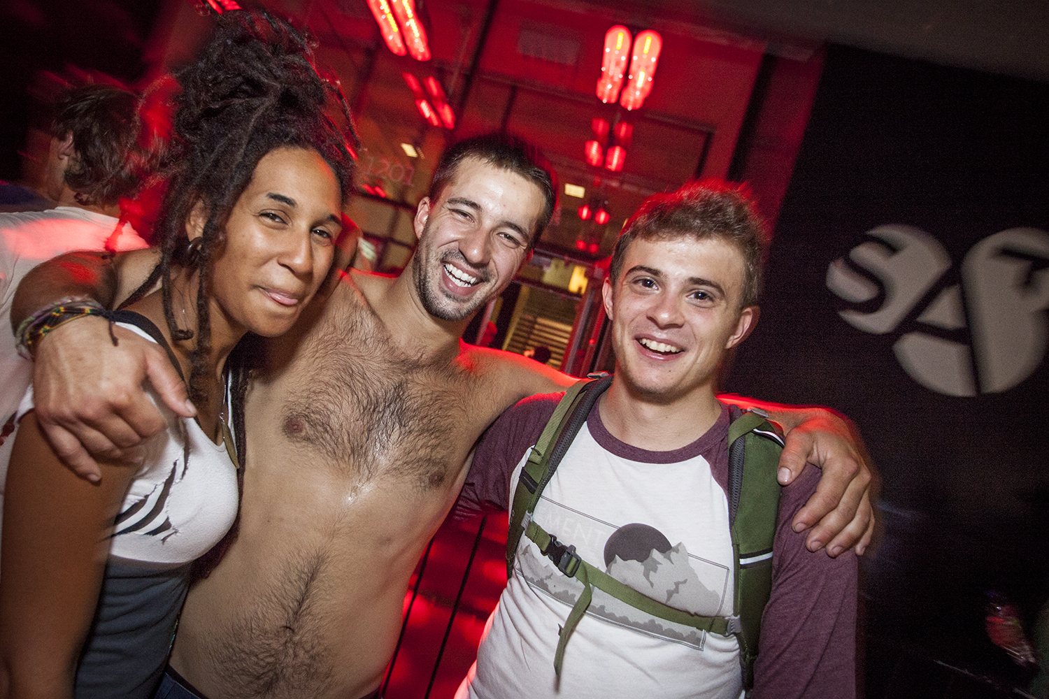 Bonobo a fait danser la SAT samedi: bras dans les airs et beaucoup de câlins!