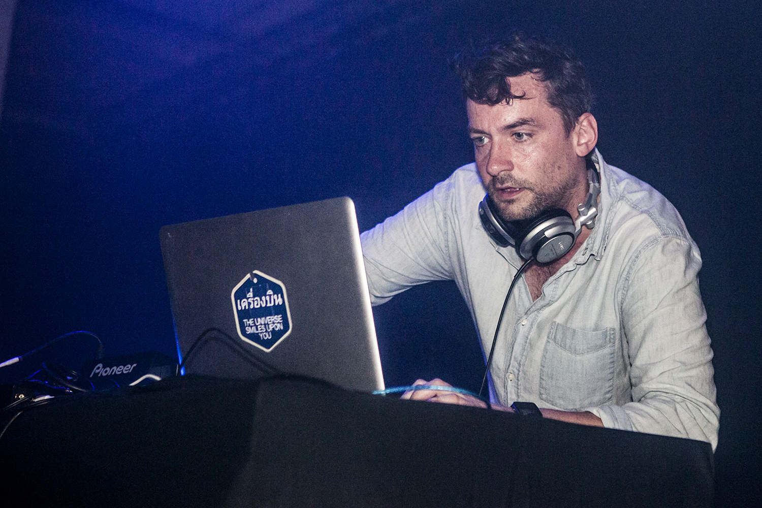 Bonobo a fait danser la SAT samedi: bras dans les airs et beaucoup de câlins!