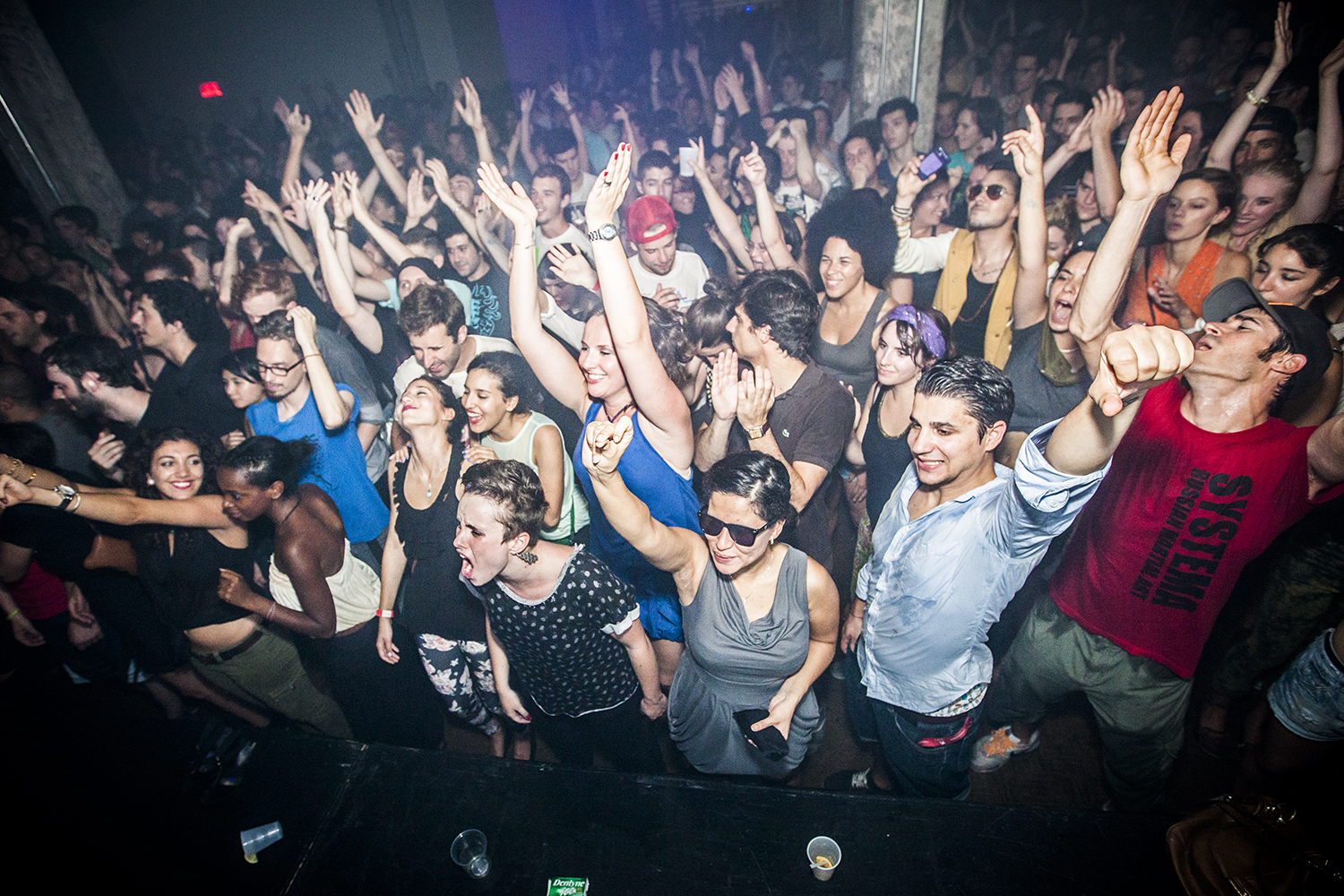 Bonobo a fait danser la SAT samedi: bras dans les airs et beaucoup de câlins!