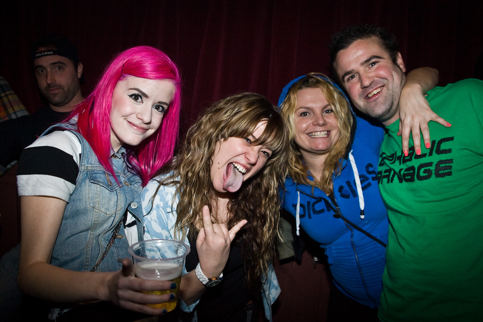 Ça body-surf en malade à Reel Big Fish au Corona