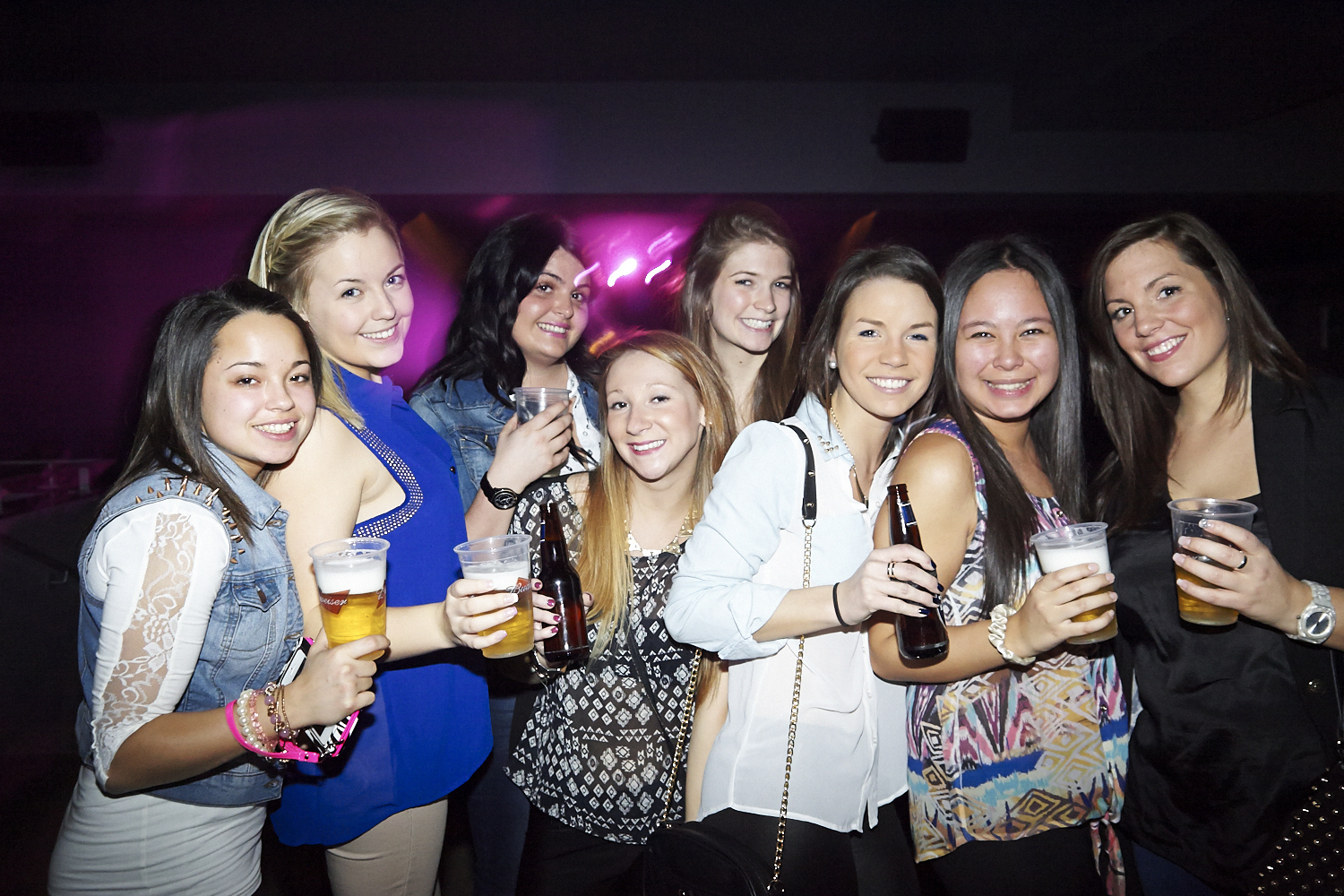 Les étudiants de l'UQAM fêtent la fin de leur session en grand!