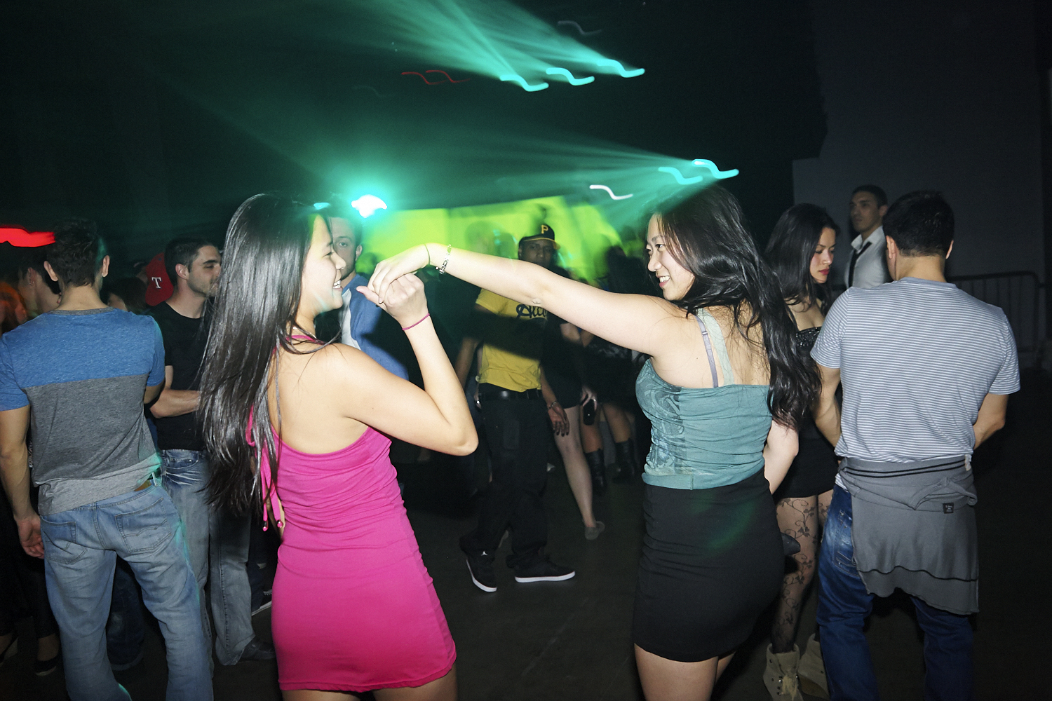 Les étudiants de l'UQAM fêtent la fin de leur session en grand!