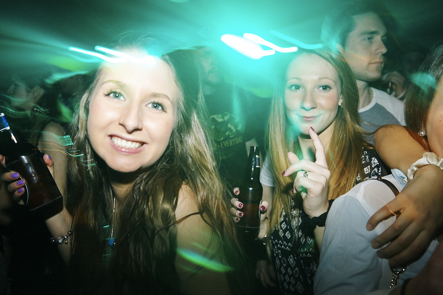 Les étudiants de l'UQAM fêtent la fin de leur session en grand!