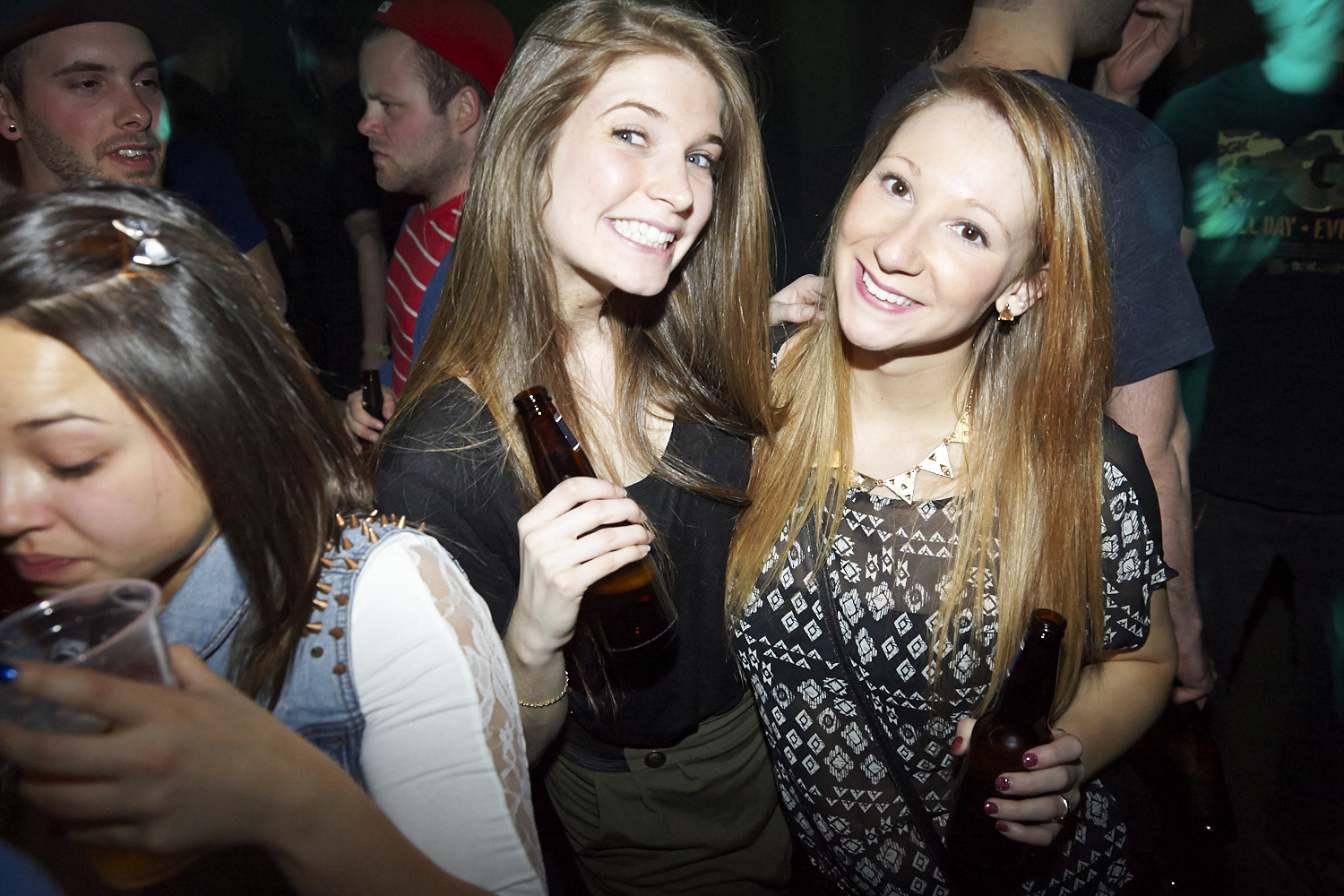 Les étudiants de l'UQAM fêtent la fin de leur session en grand!