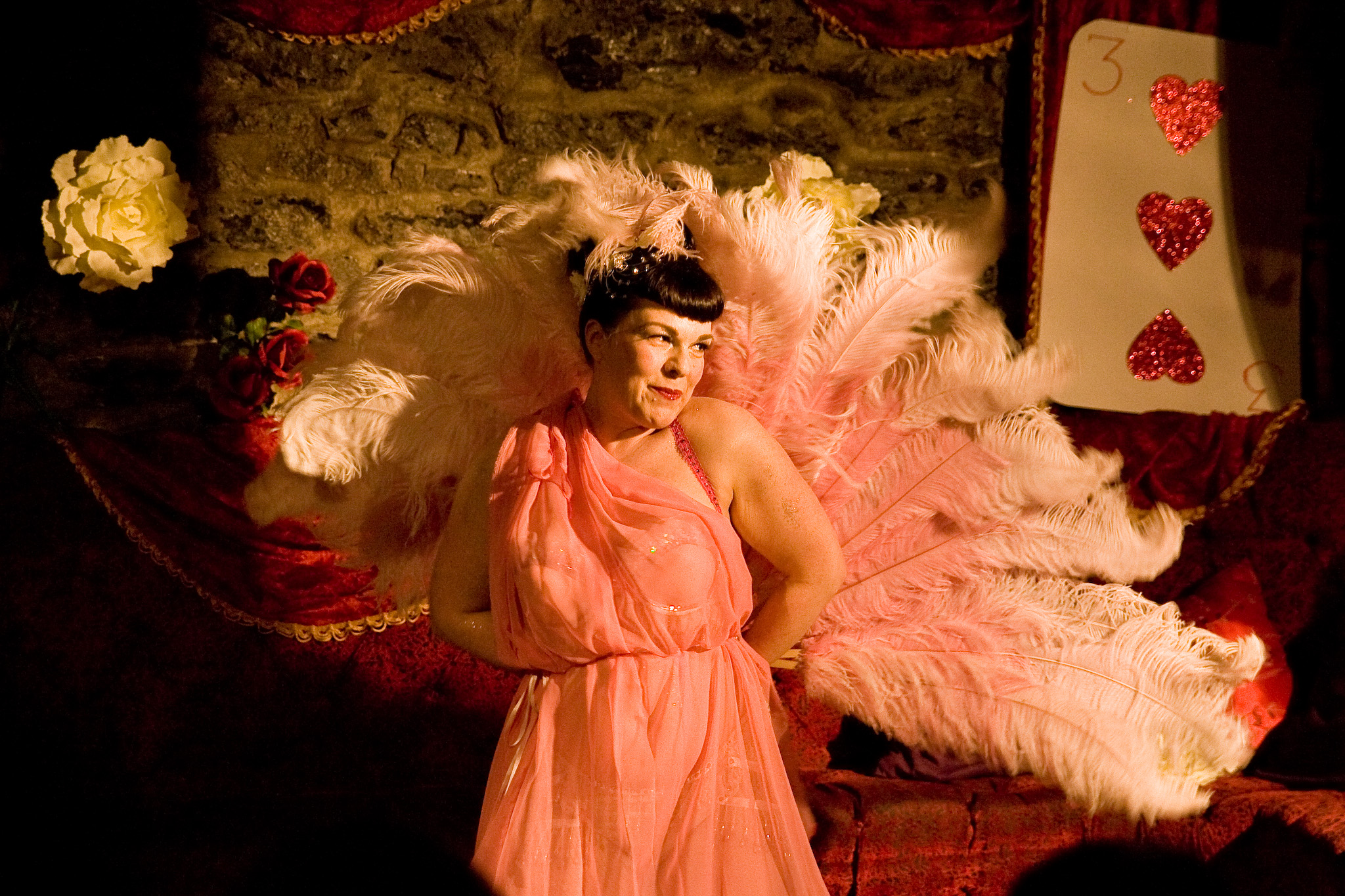 Speakeasy Burlesque à l'Abreuvoir donne une soirée coquine et torride
