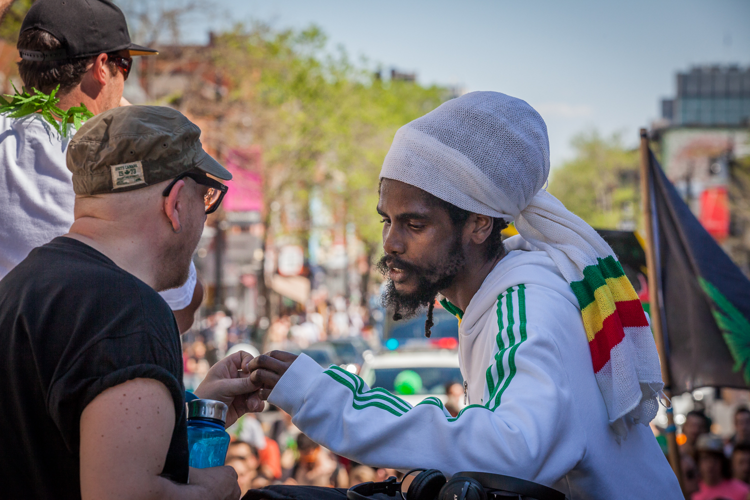 Il s'en fumait du bon samedi, à la Marche mondiale pour la marijuana