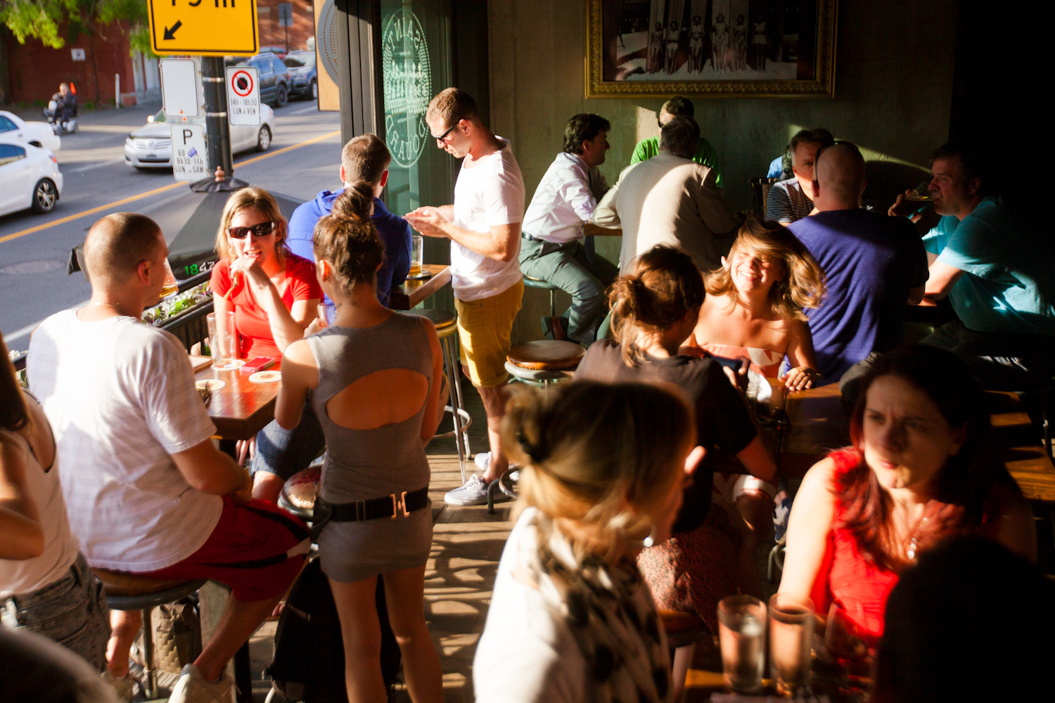 Le St-Édouard célèbre l'ouverture de sa terrasse avec des huîtres et des cocktails!
