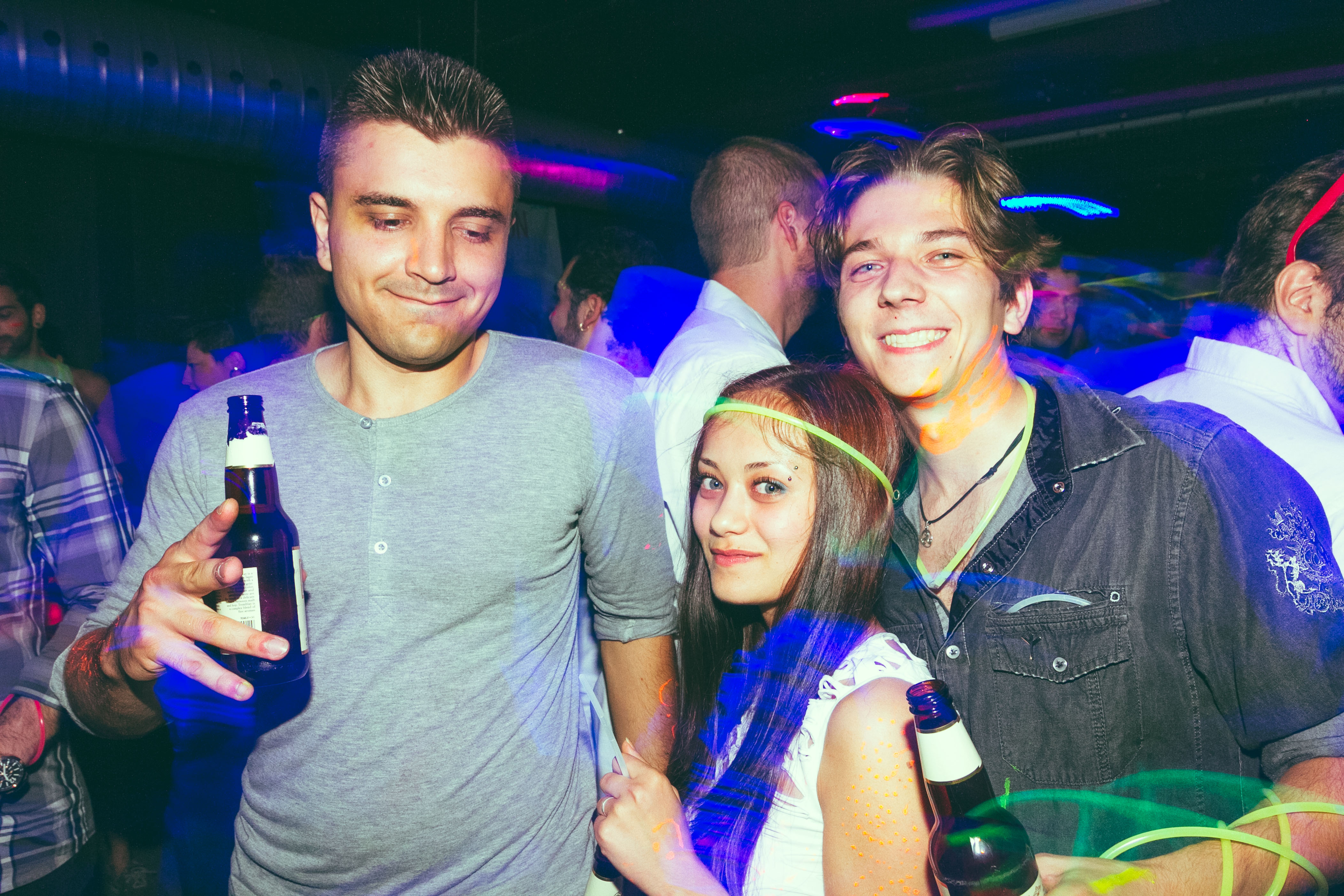 Drink! le Glow Party Yo! de MTL Blog ou comment manger les seins de Madame