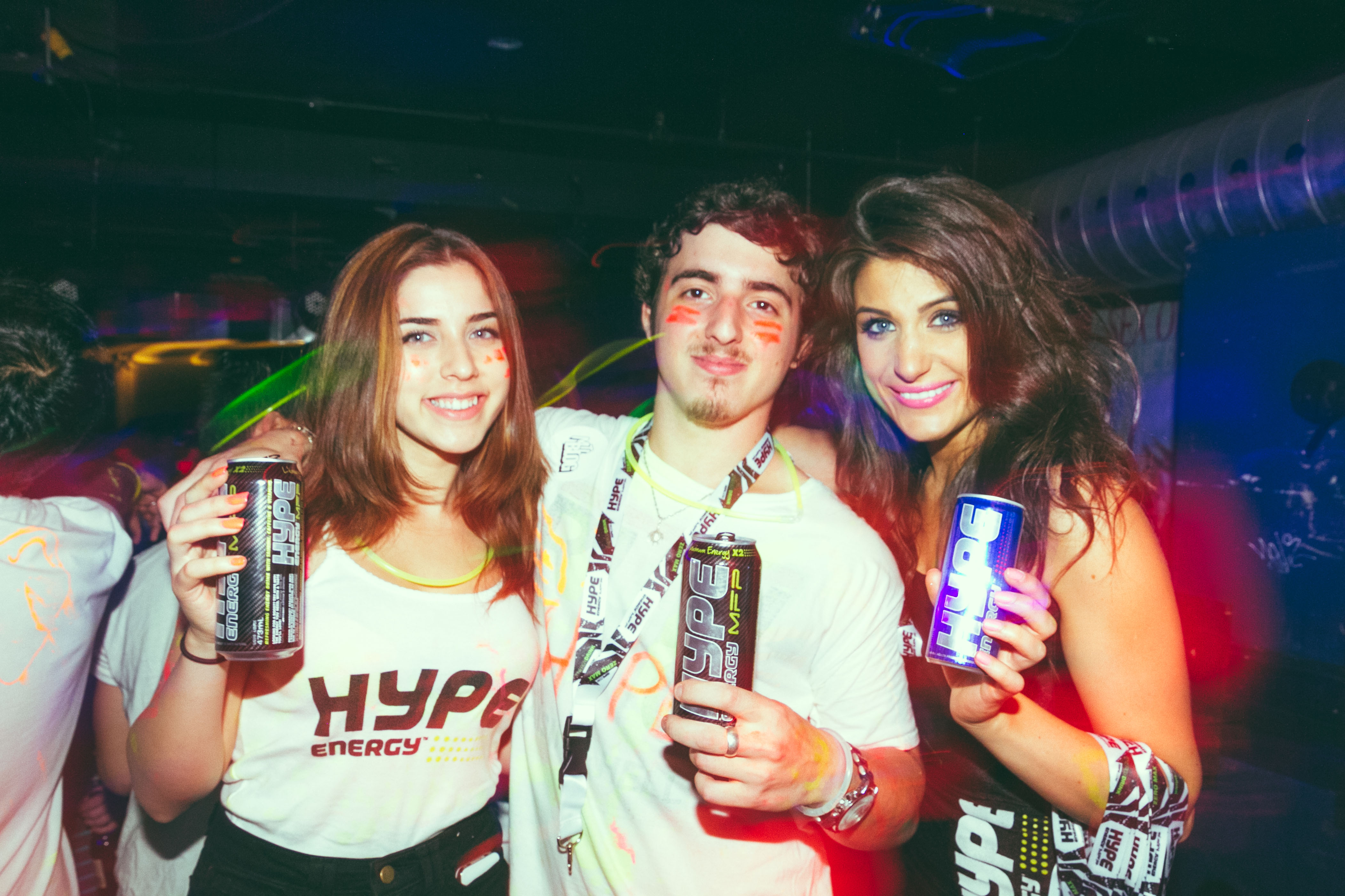 Drink! le Glow Party Yo! de MTL Blog ou comment manger les seins de Madame