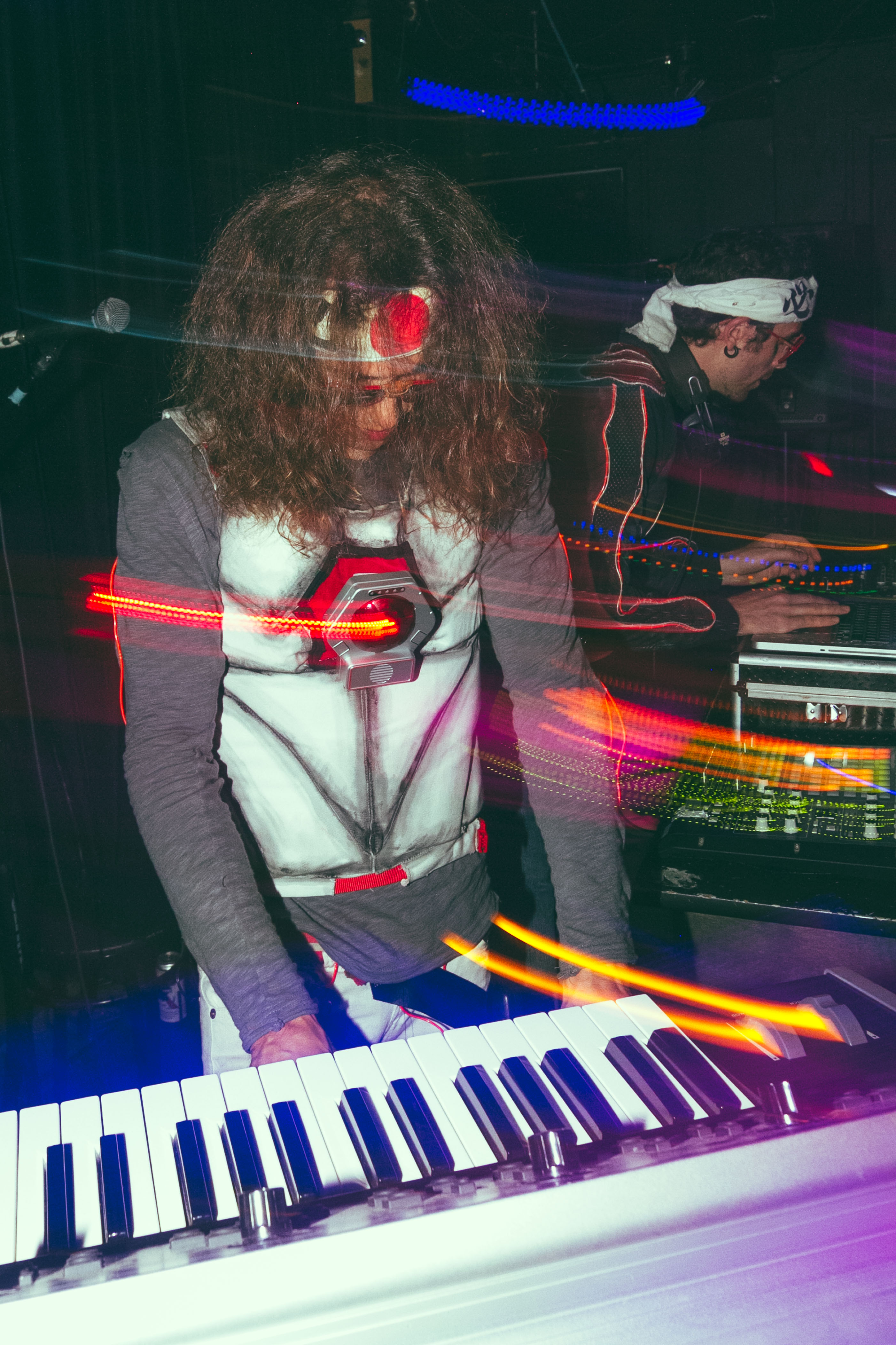 Drink! le Glow Party Yo! de MTL Blog ou comment manger les seins de Madame