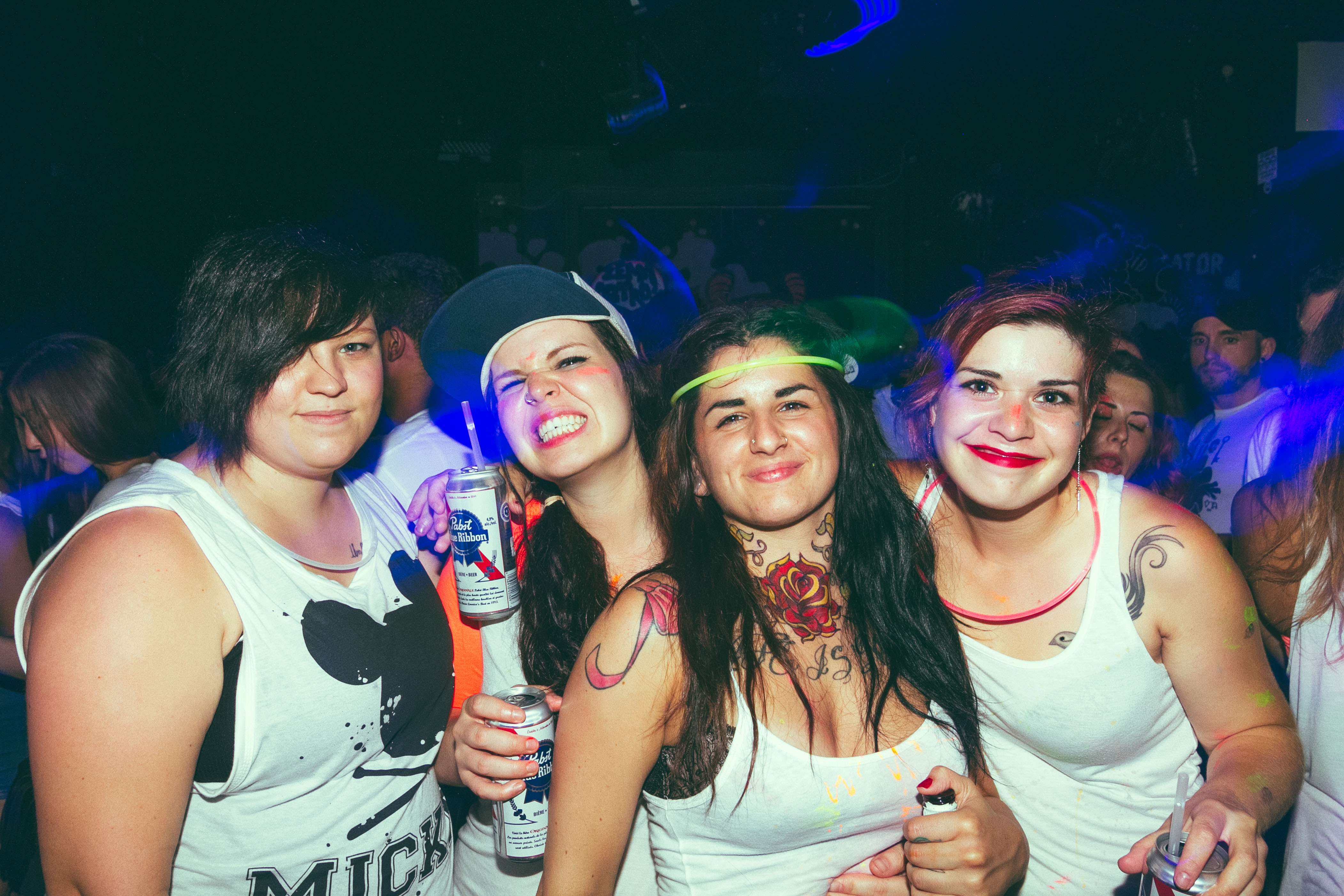 Drink! le Glow Party Yo! de MTL Blog ou comment manger les seins de Madame