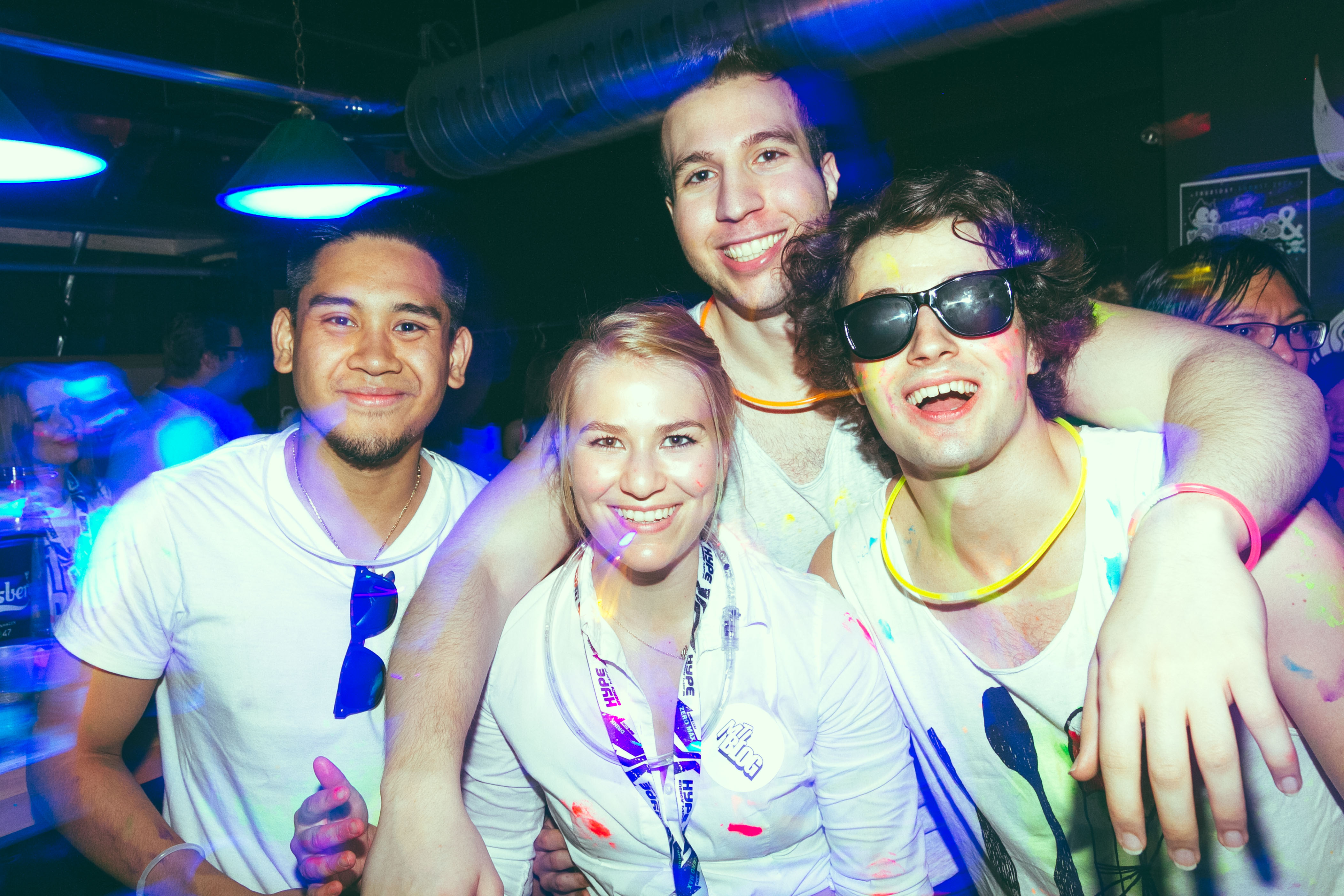 Drink! le Glow Party Yo! de MTL Blog ou comment manger les seins de Madame