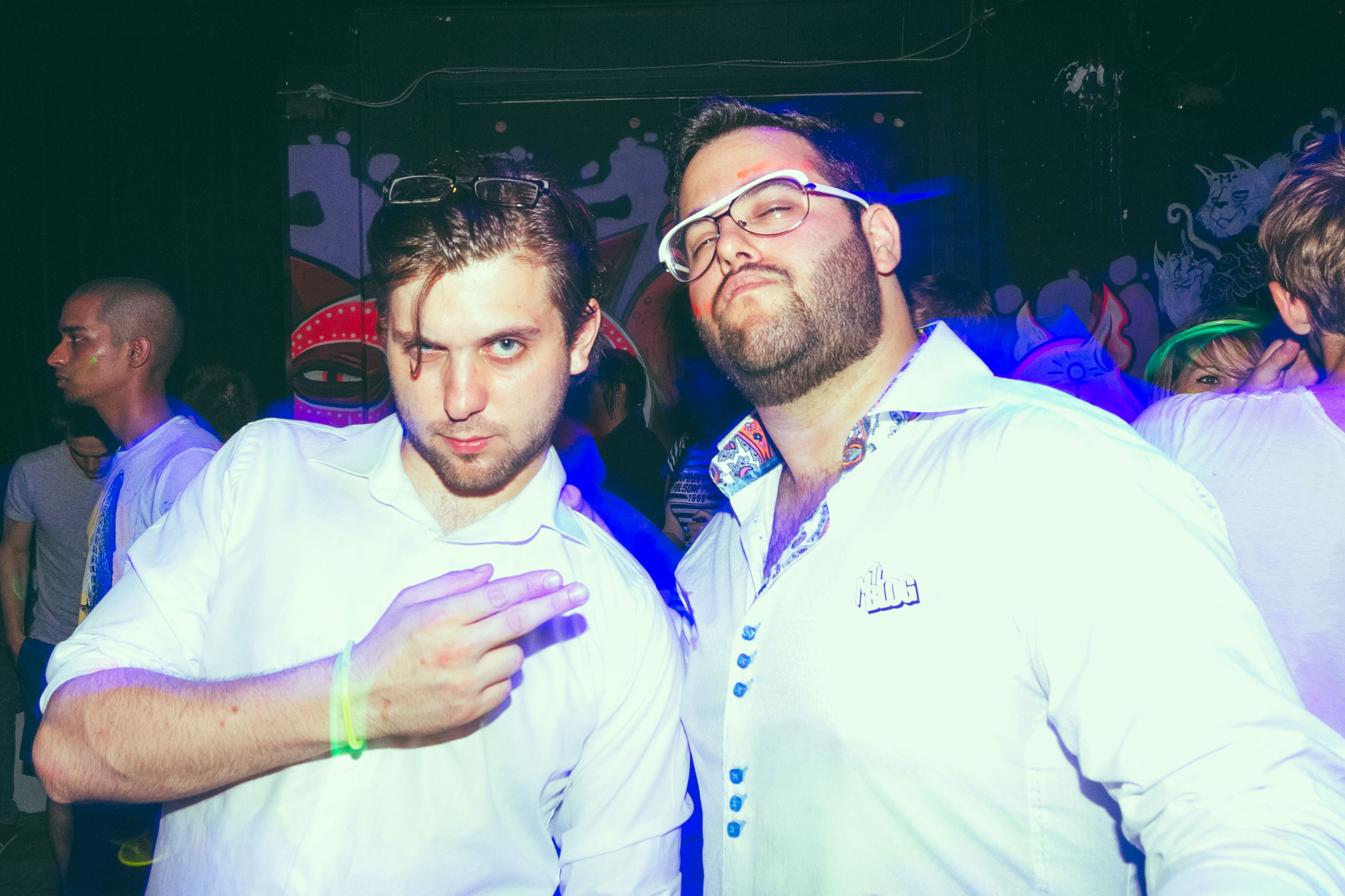 Drink! le Glow Party Yo! de MTL Blog ou comment manger les seins de Madame