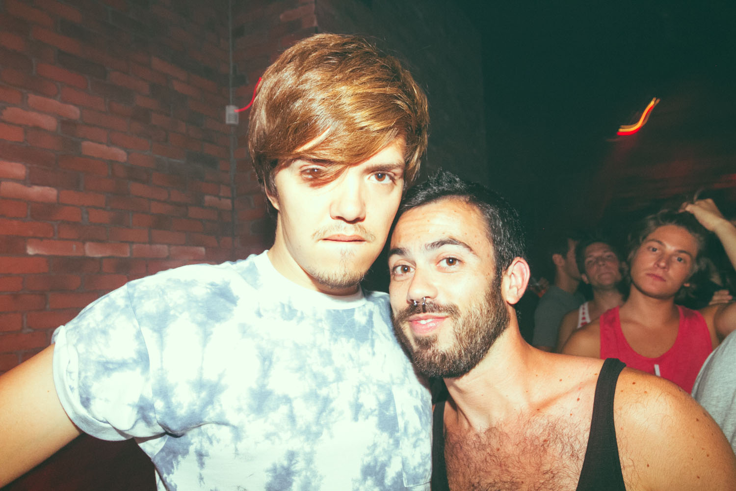 Mec Plus Ultra: un équipage de jolis matelots débarque au Belmont