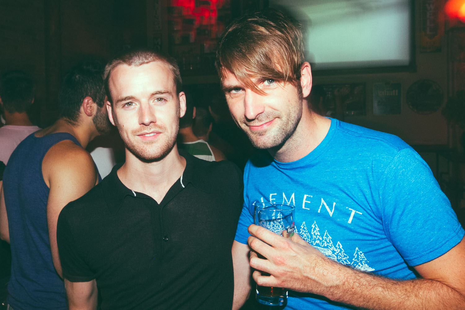 Mec Plus Ultra: un équipage de jolis matelots débarque au Belmont