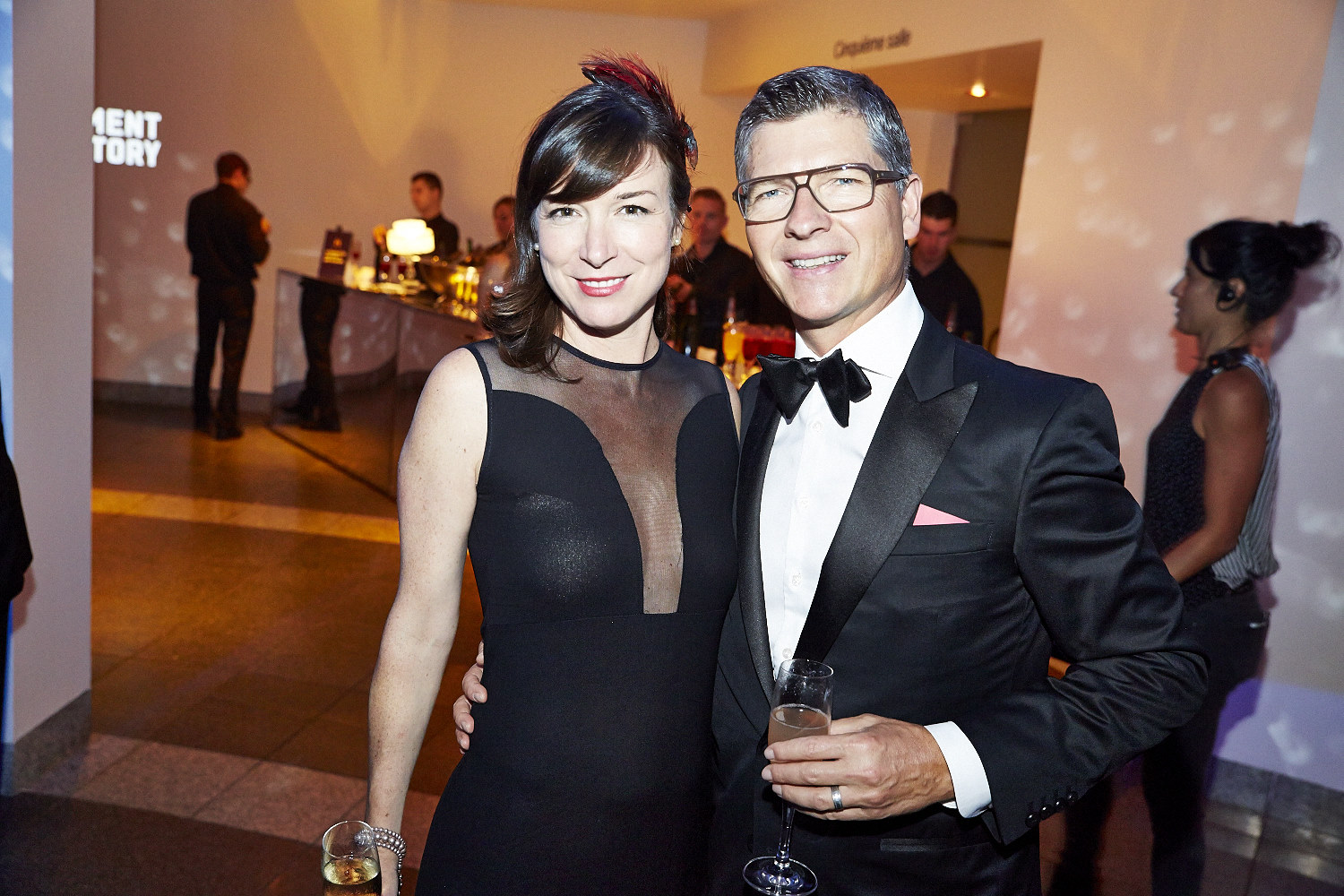 Le bal du Musée d'Art contemporain: les tenues chic se font la guerre!