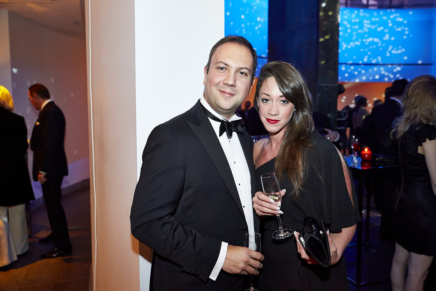 Le bal du Musée d'Art contemporain: les tenues chic se font la guerre!