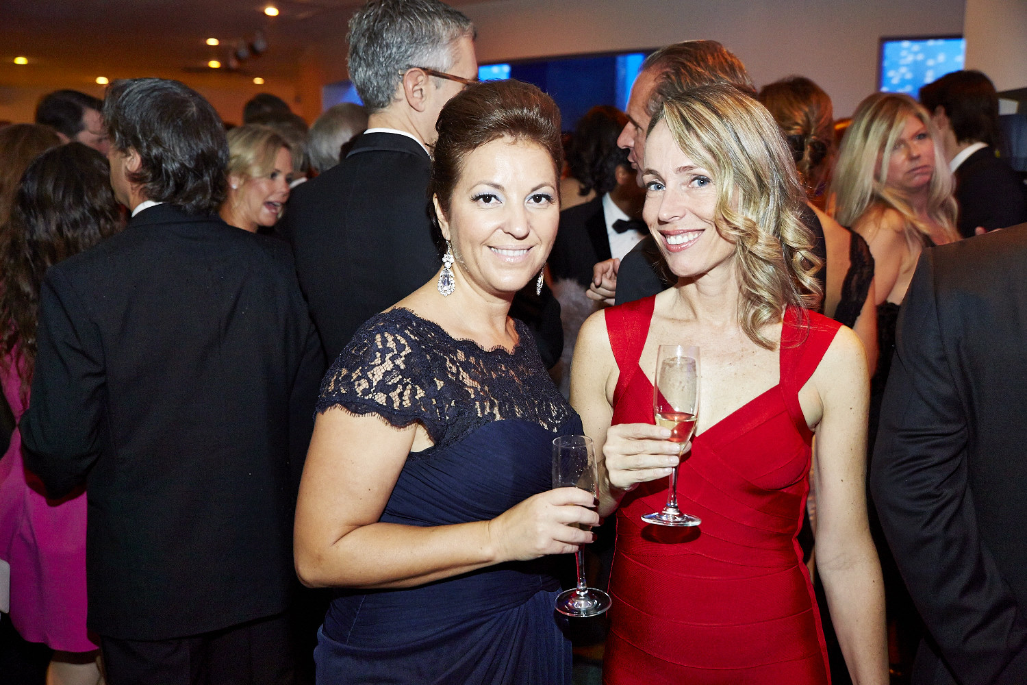 Le bal du Musée d'Art contemporain: les tenues chic se font la guerre!