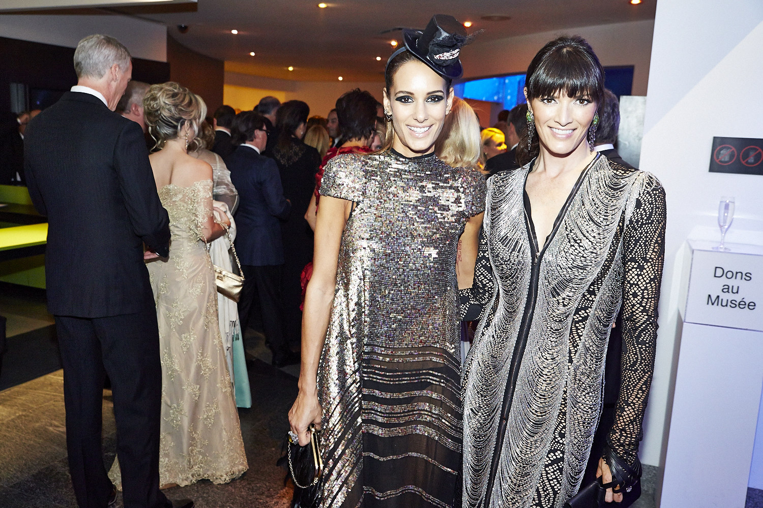 Le bal du Musée d'Art contemporain: les tenues chic se font la guerre!