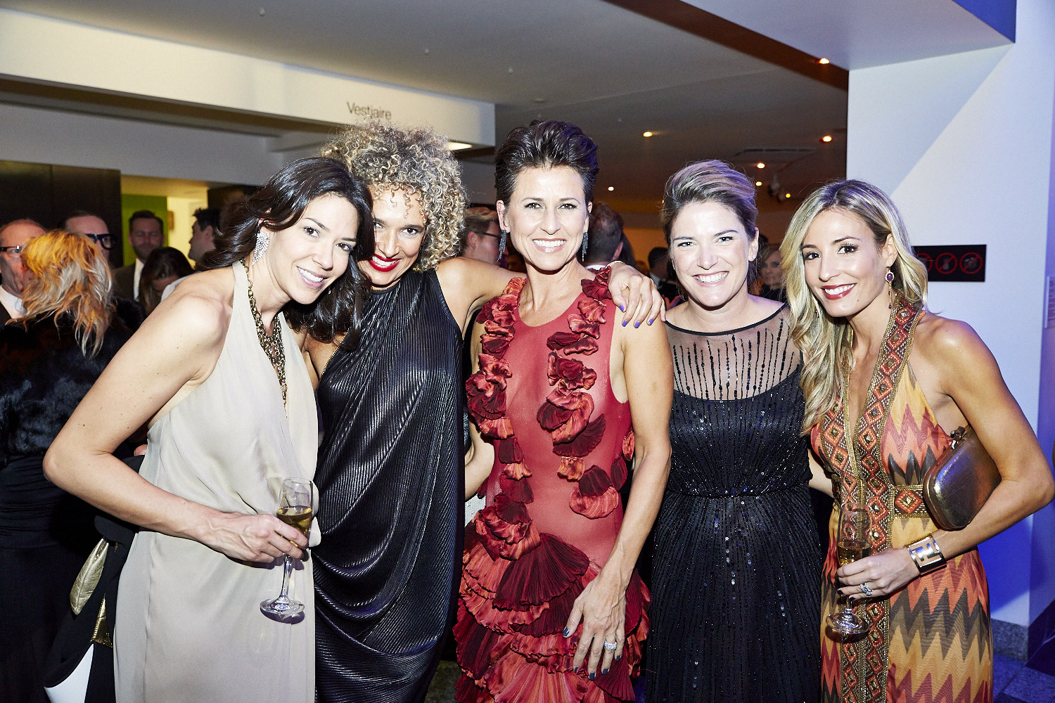 Le bal du Musée d'Art contemporain: les tenues chic se font la guerre!