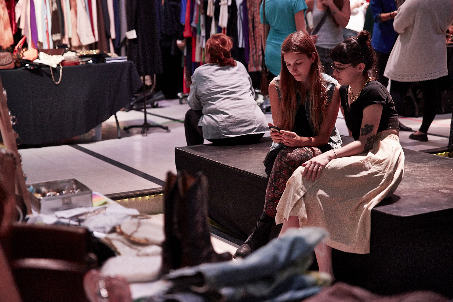 La vente vintage OldWIG: trésors d'époques, cocktails et musique