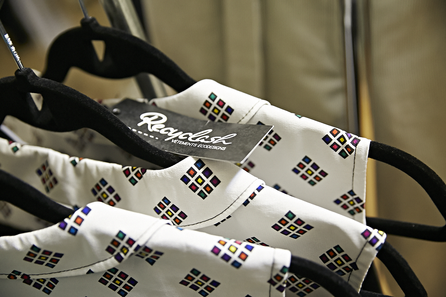 Divers designers locaux unissent leurs forces à la vente Pop Up Collective