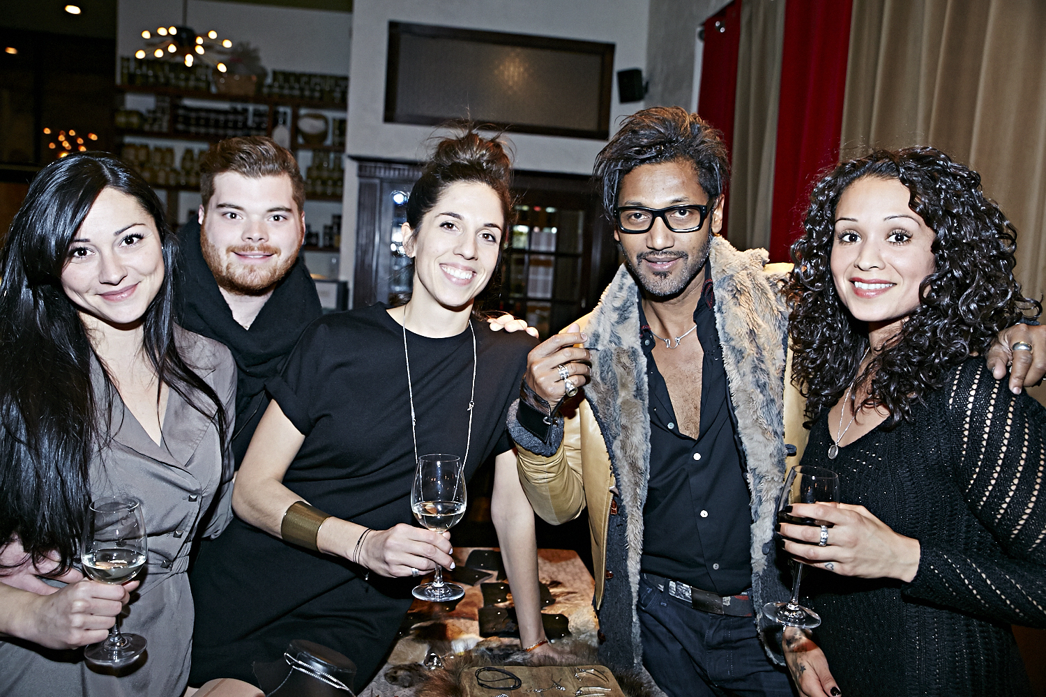 Lancement de Bijoux Mohawki et encan silencieux au profit de Robin des Bois