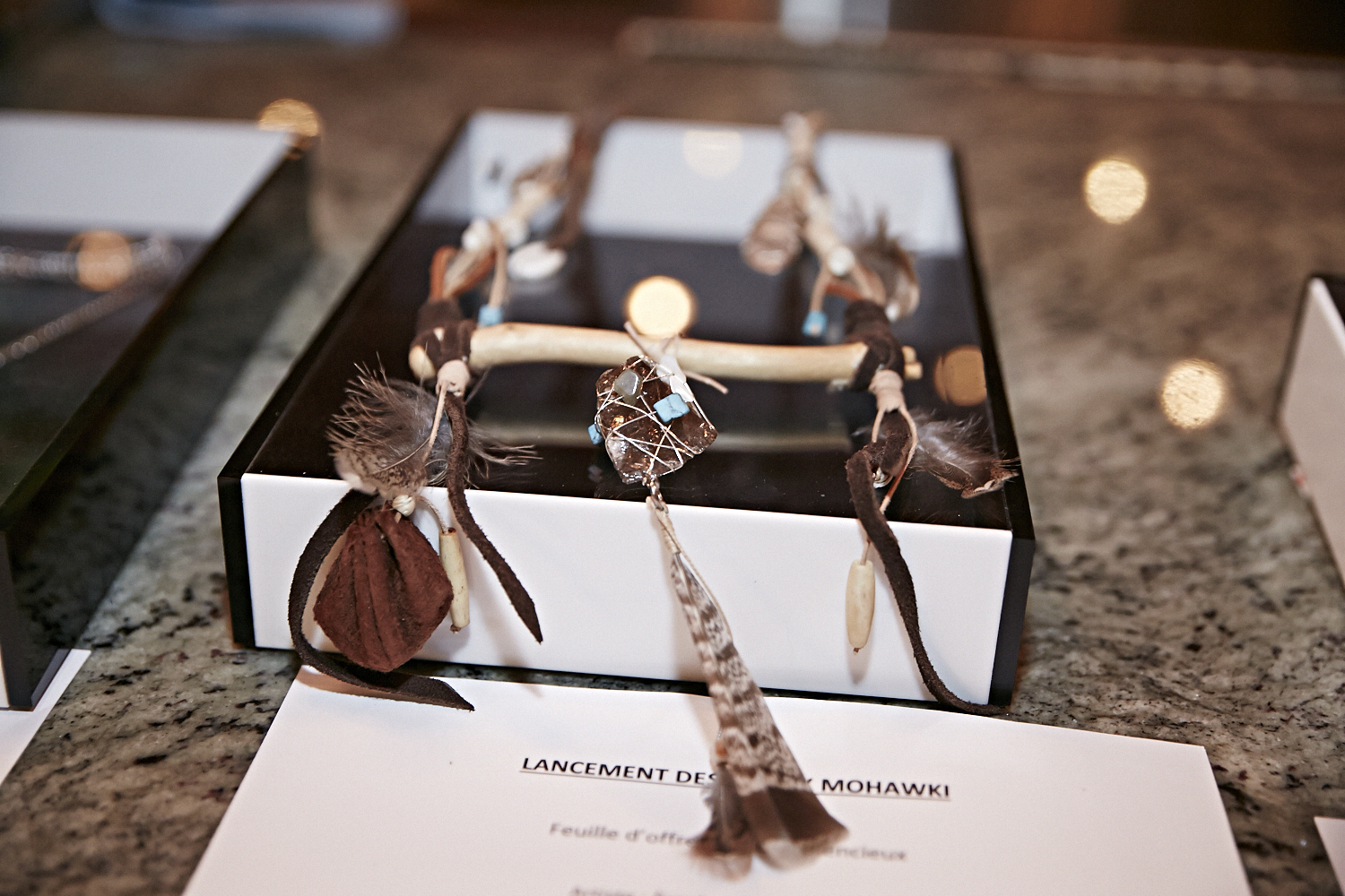 Lancement de Bijoux Mohawki et encan silencieux au profit de Robin des Bois