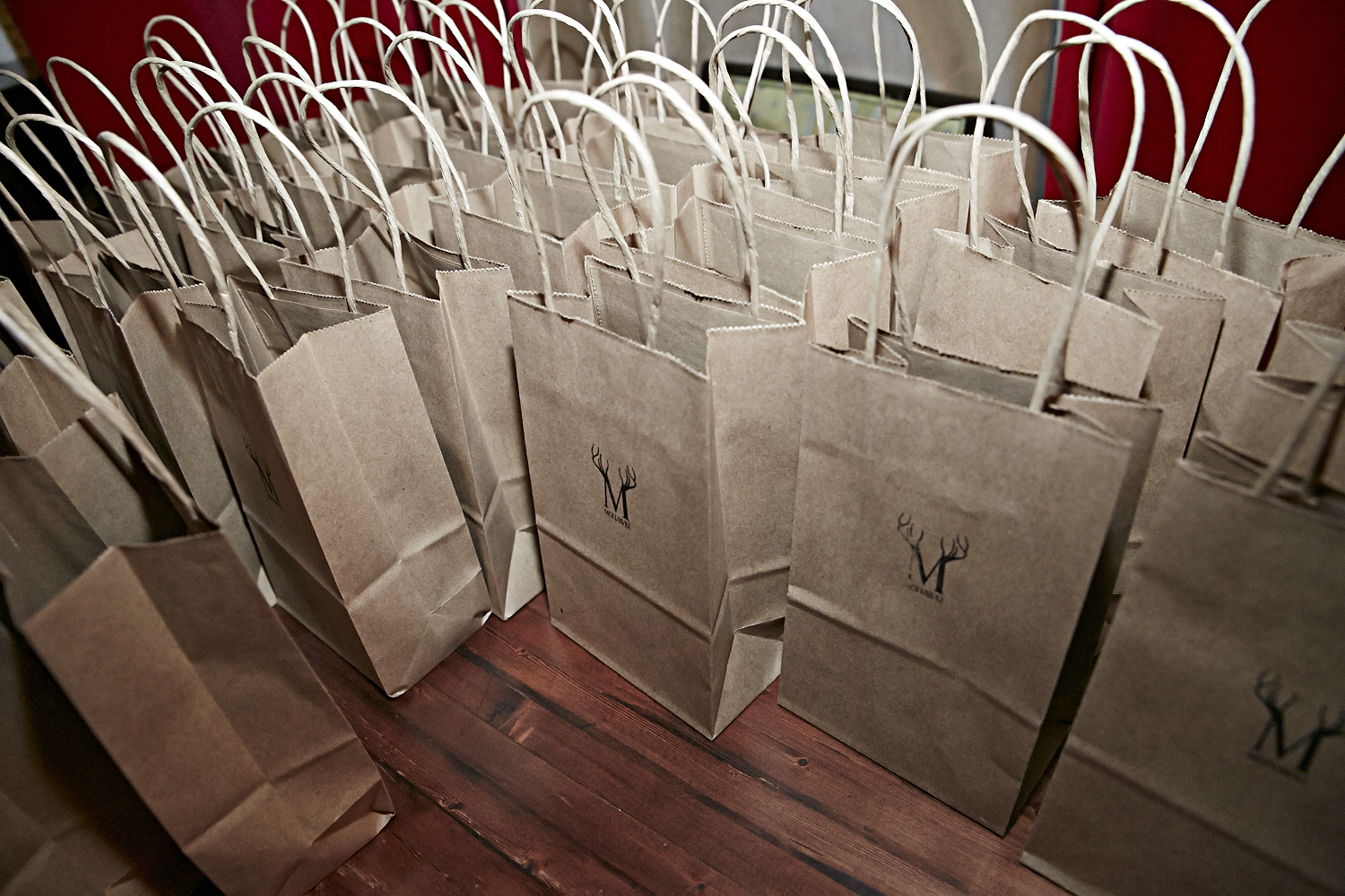 Lancement de Bijoux Mohawki et encan silencieux au profit de Robin des Bois