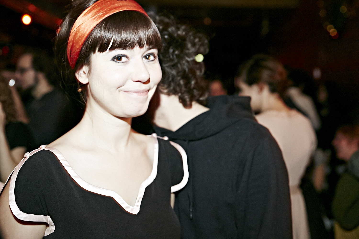 Un dancefloor plein à craquer pour le traditionnel party de Noël Dare To Care