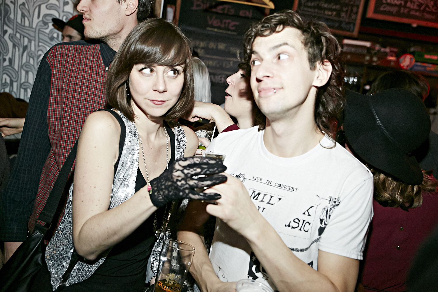 Un dancefloor plein à craquer pour le traditionnel party de Noël Dare To Care
