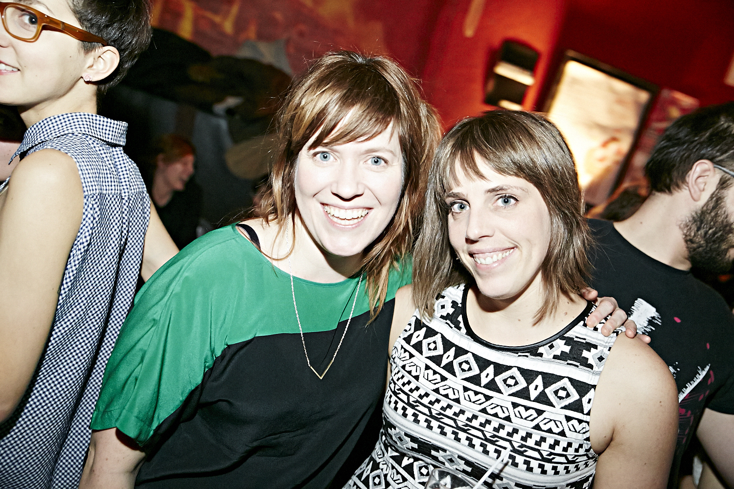 Un dancefloor plein à craquer pour le traditionnel party de Noël Dare To Care