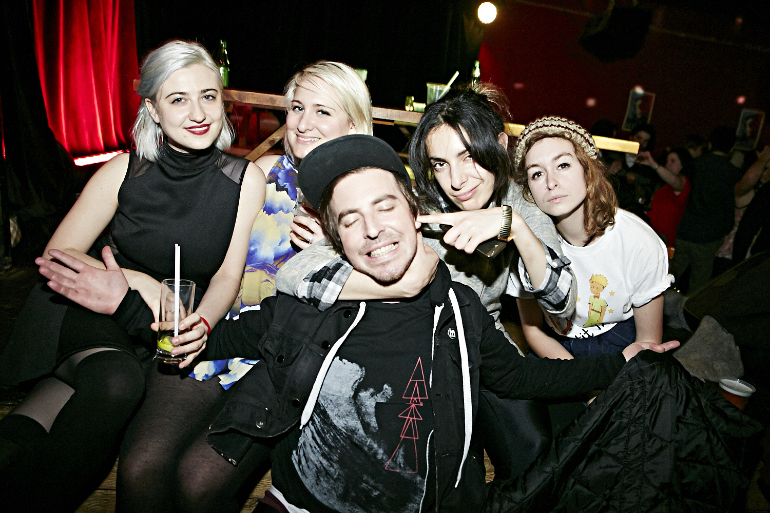 Un dancefloor plein à craquer pour le traditionnel party de Noël Dare To Care