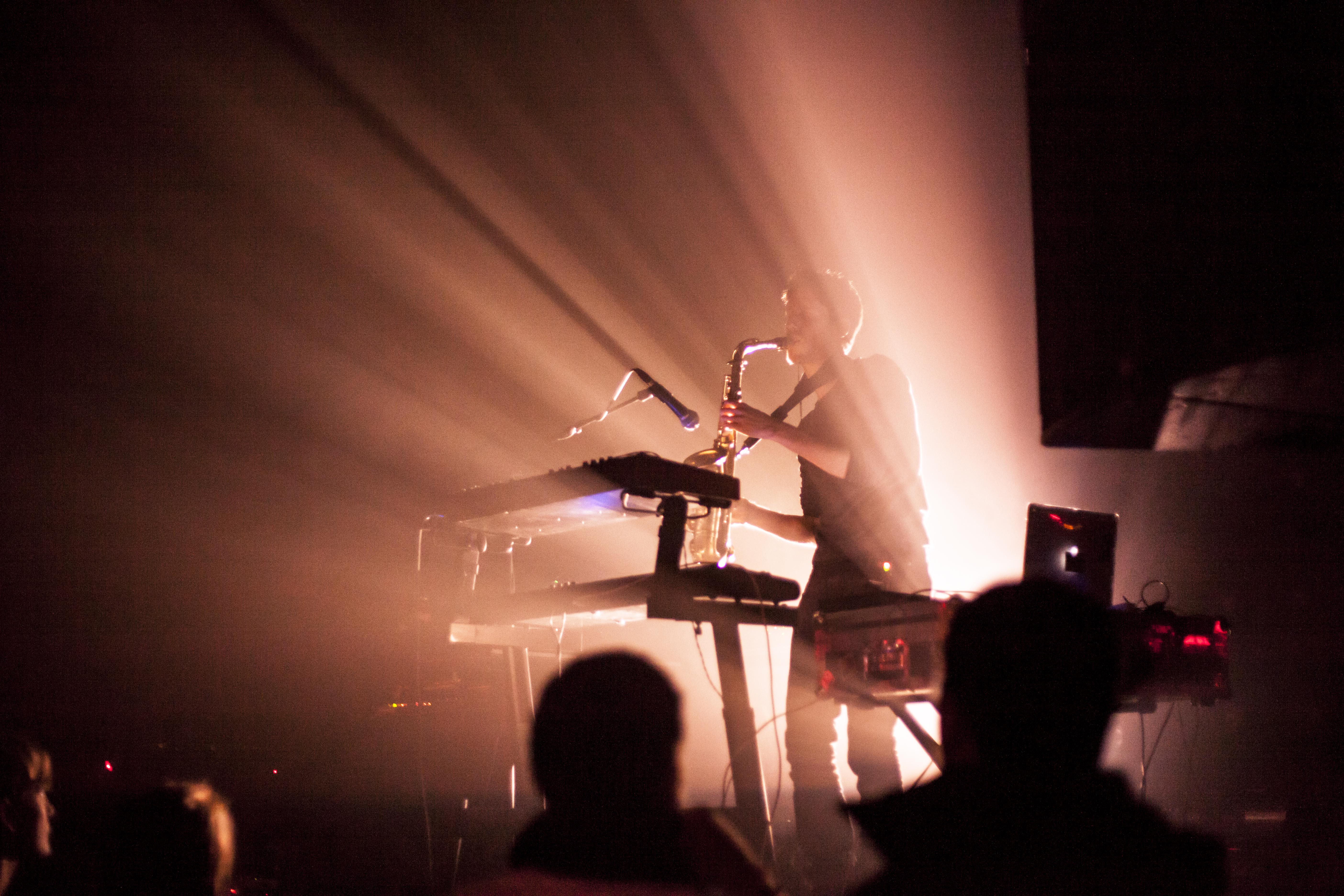 Concert magique et immersif signé Darkside au Théâtre Corona