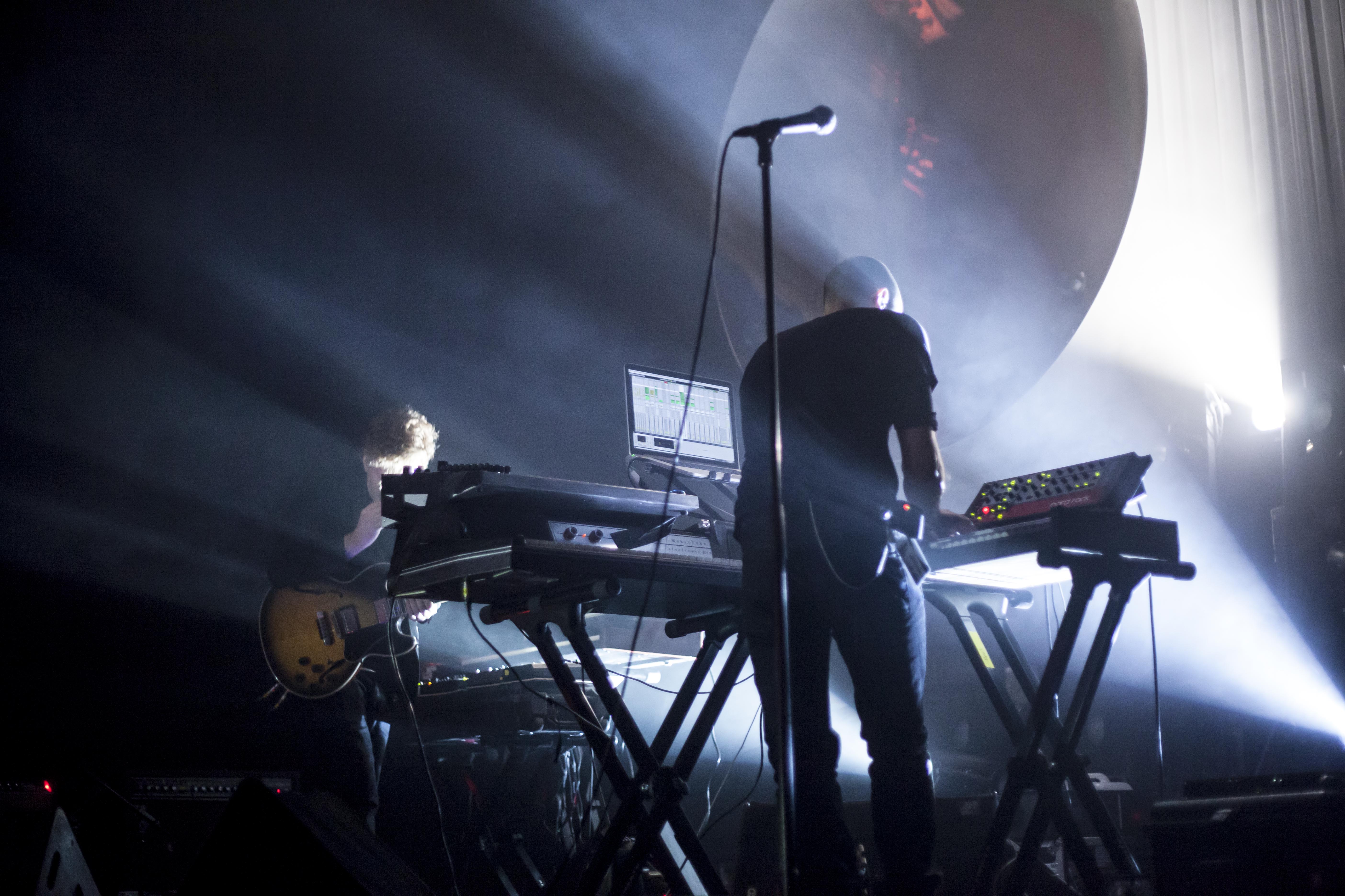 Concert magique et immersif signé Darkside au Théâtre Corona