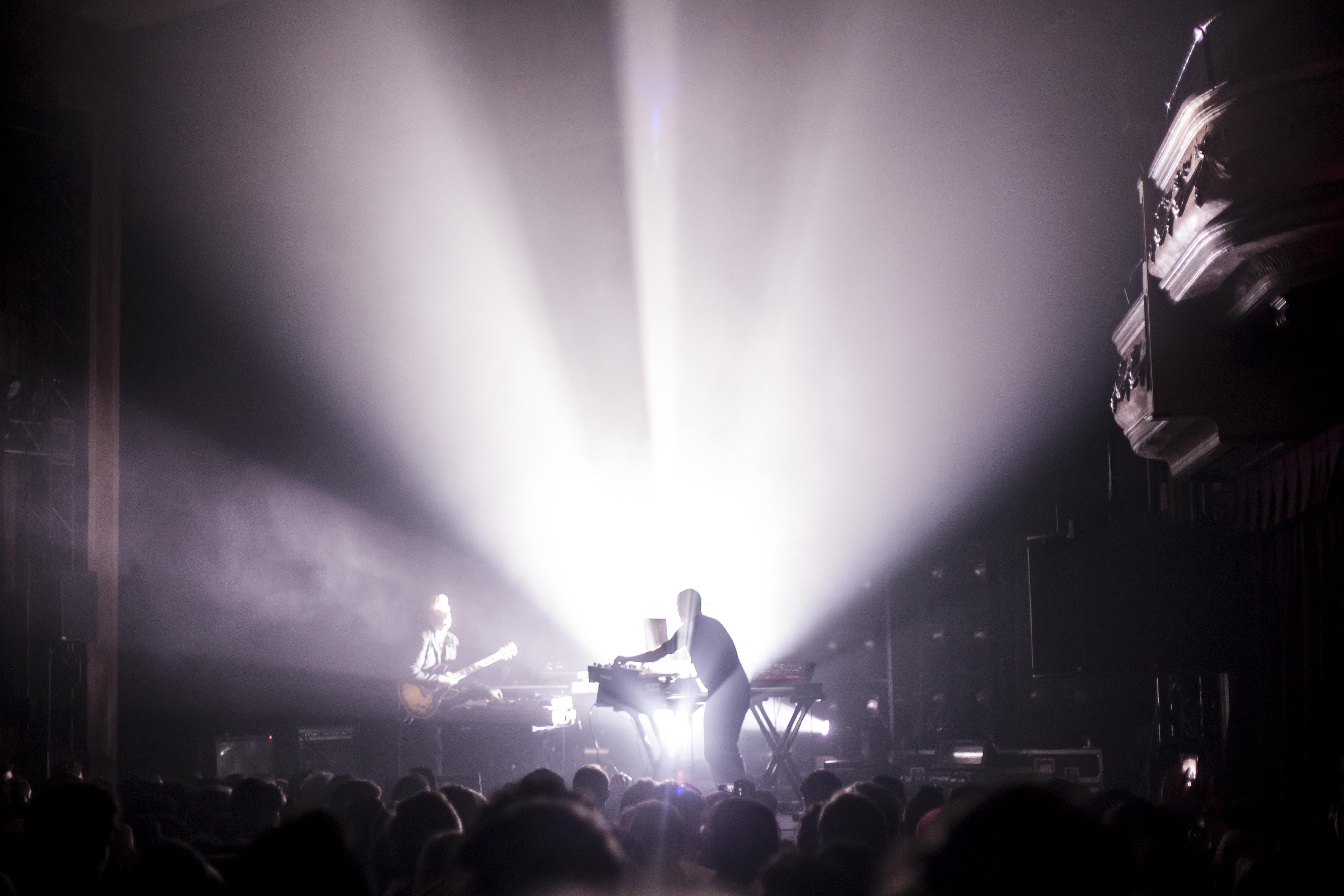 Concert magique et immersif signé Darkside au Théâtre Corona