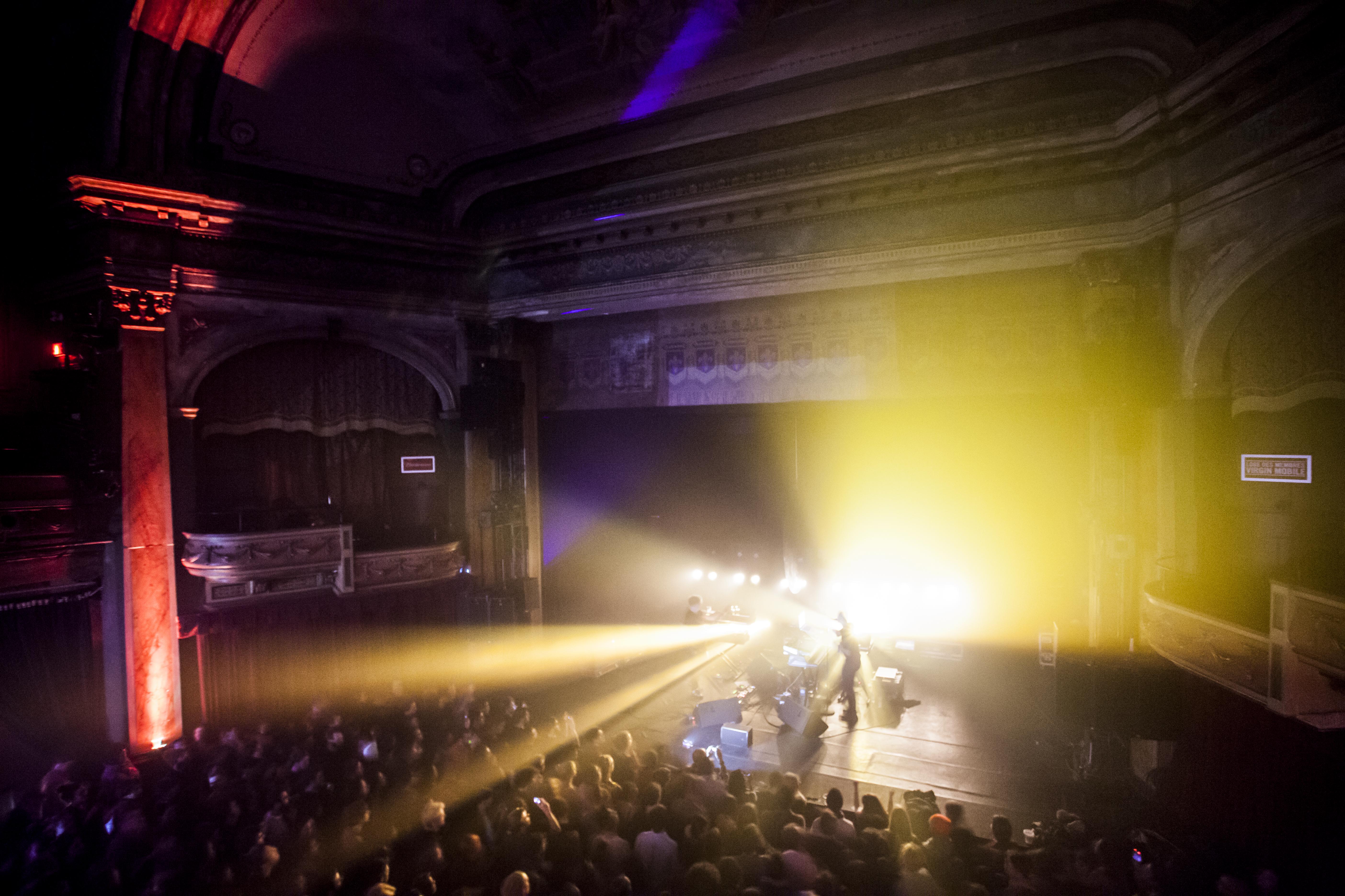 Concert magique et immersif signé Darkside au Théâtre Corona