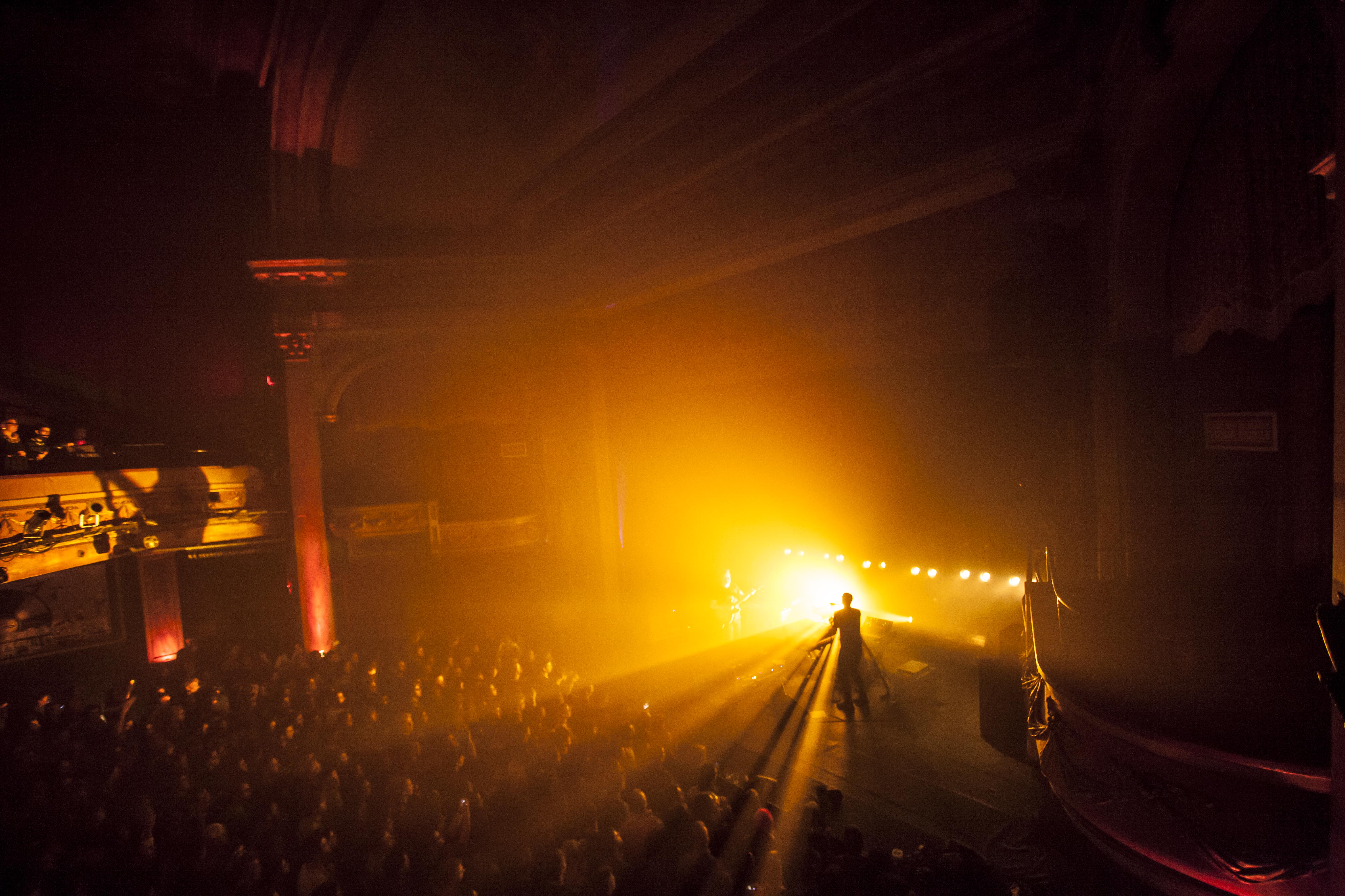 Concert magique et immersif signé Darkside au Théâtre Corona