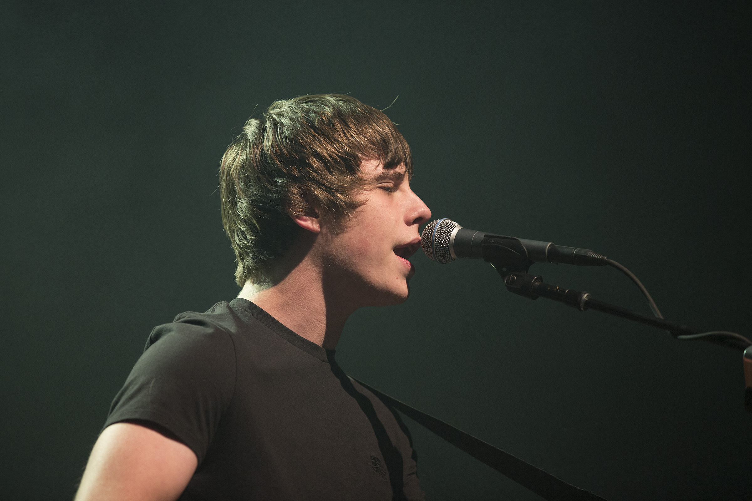 Jake Bugg offre une soirée musicale réussie au Métropolis