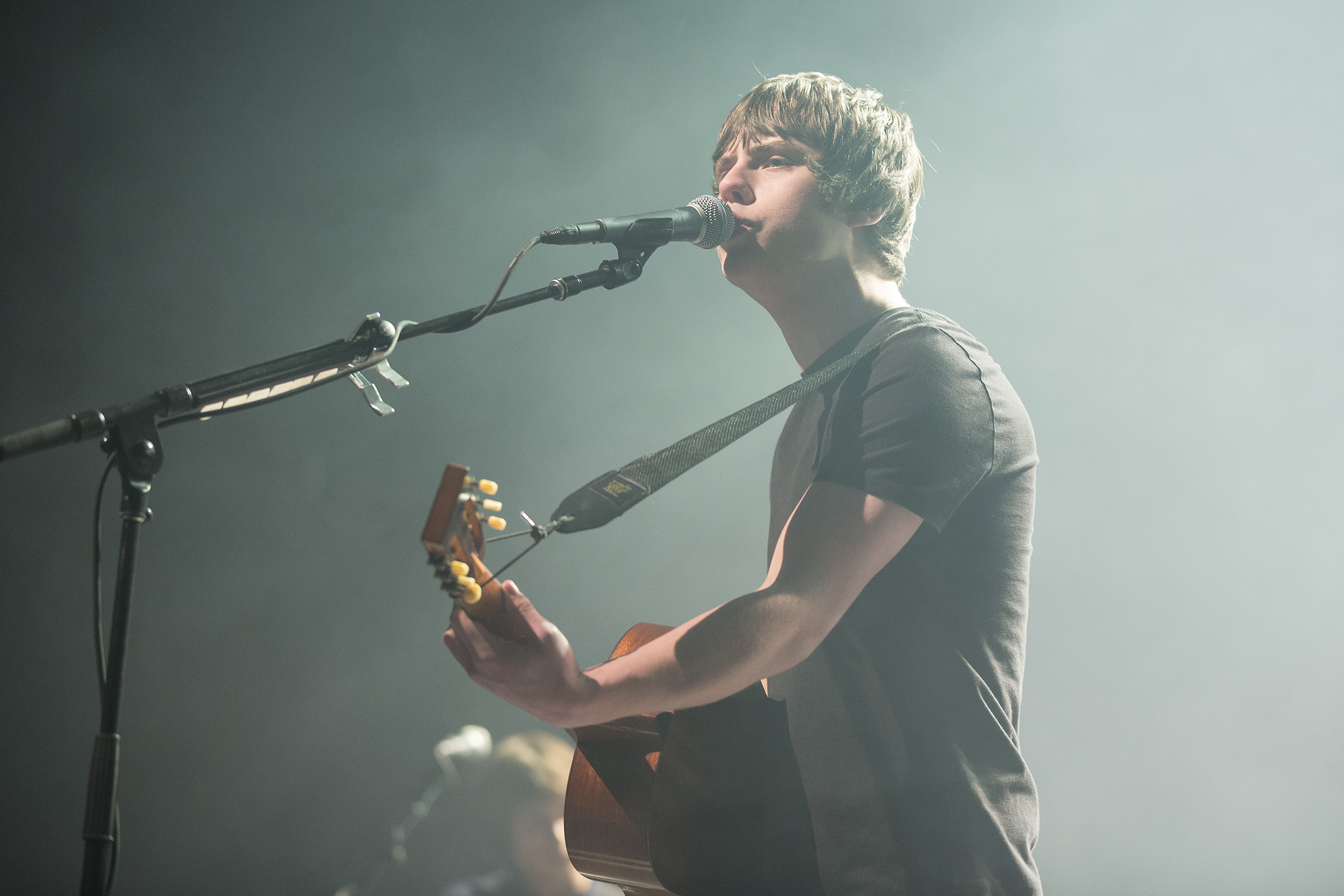 Jake Bugg offre une soirée musicale réussie au Métropolis