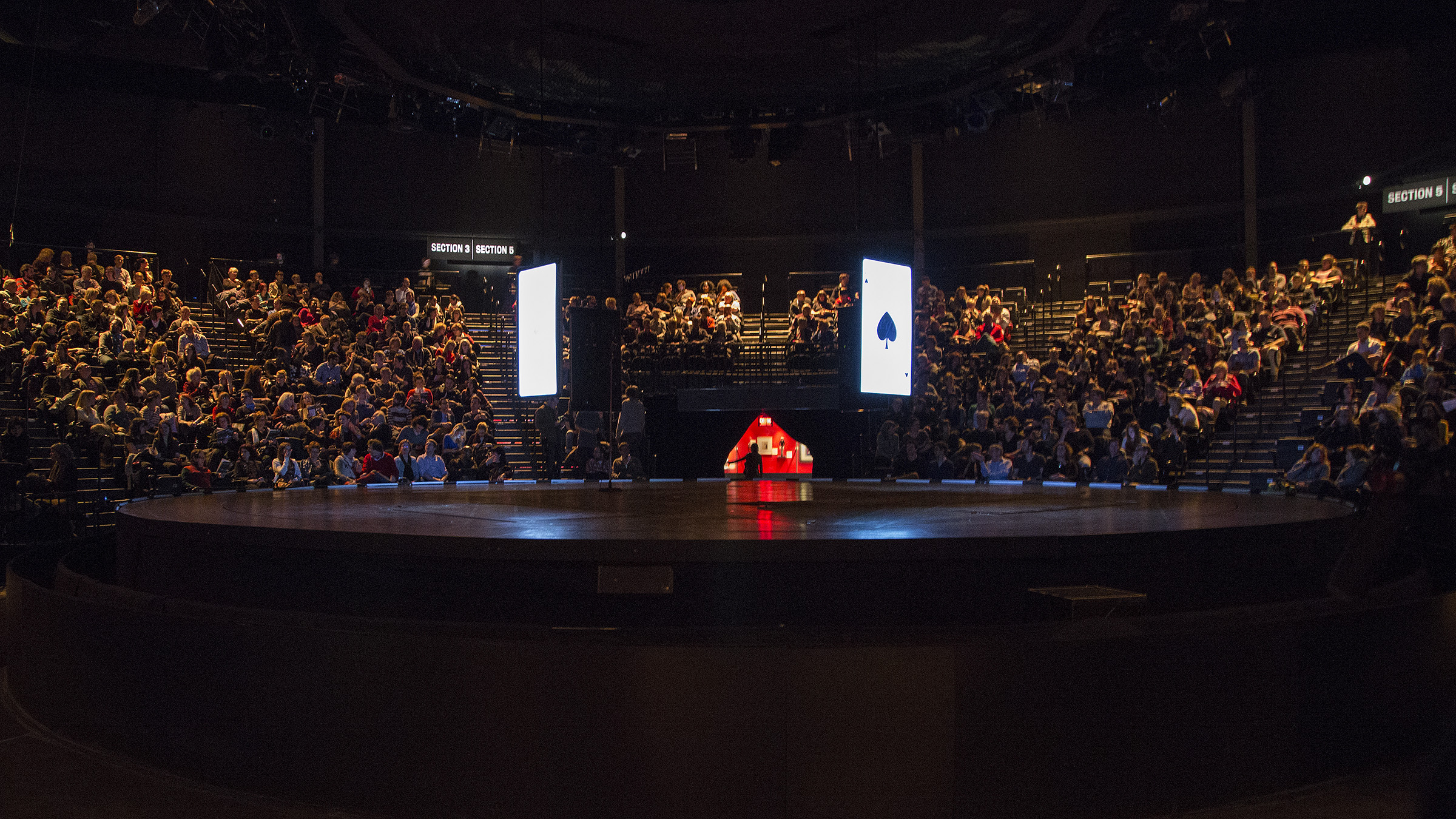 «Pique» de Robert Lepage: tout le gratin artistique montréalais présent à la première